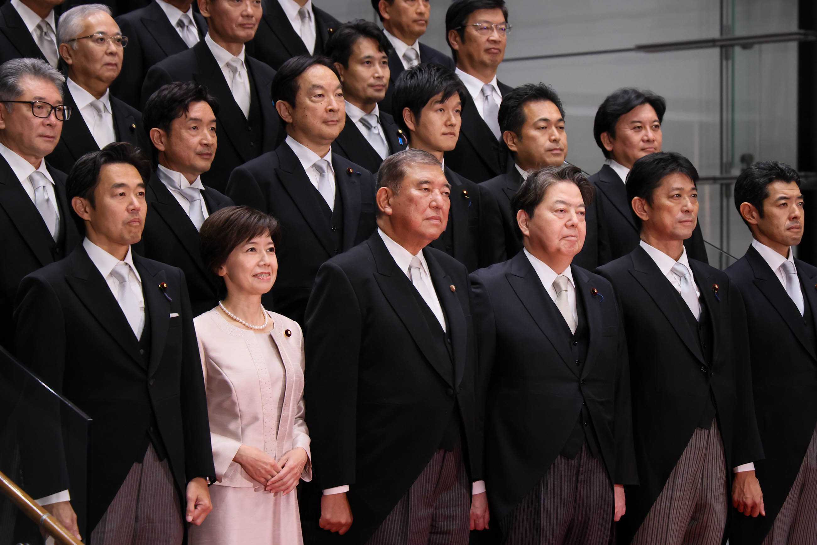 首次副大臣会议及合影留念