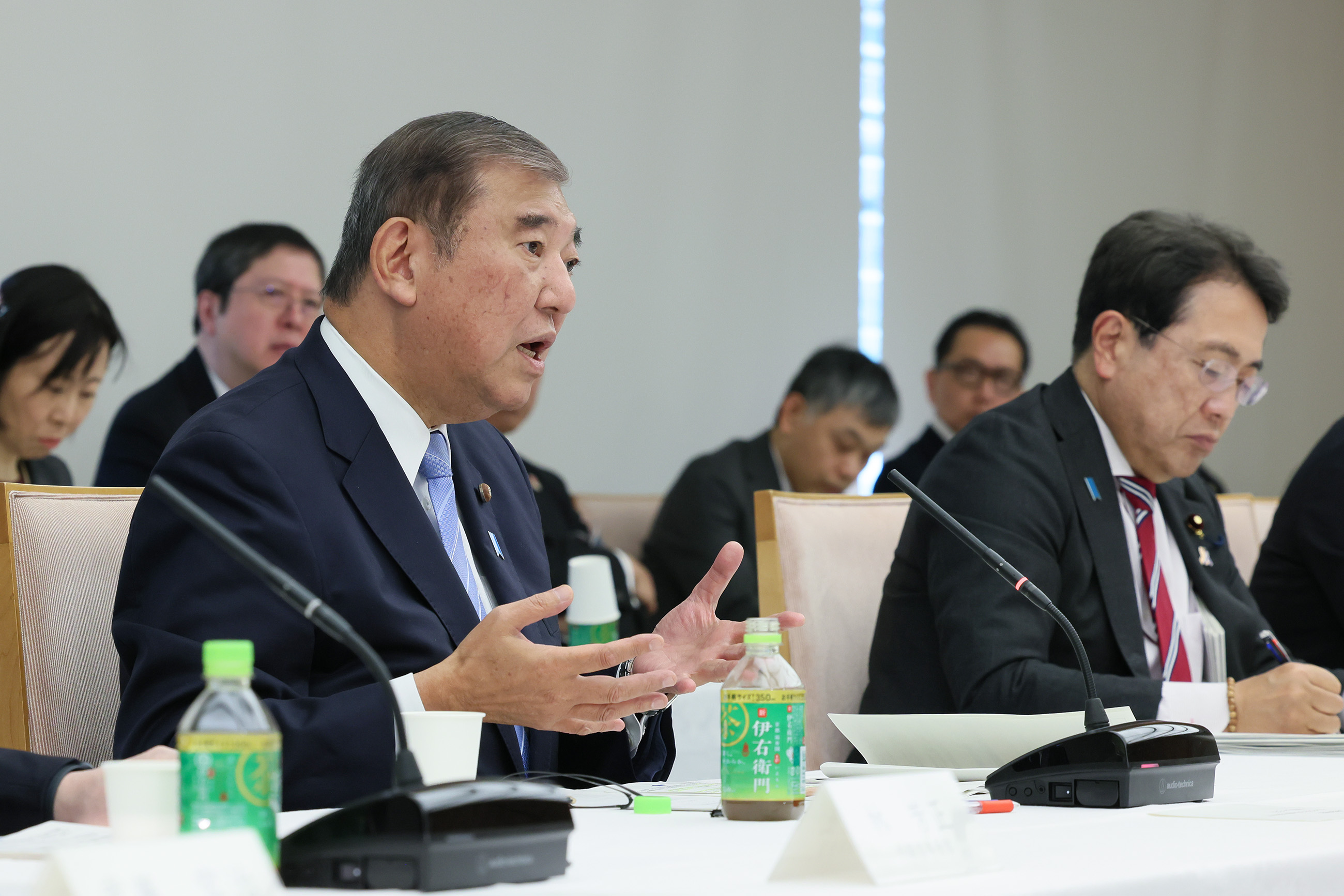 出席政劳资意见交流会