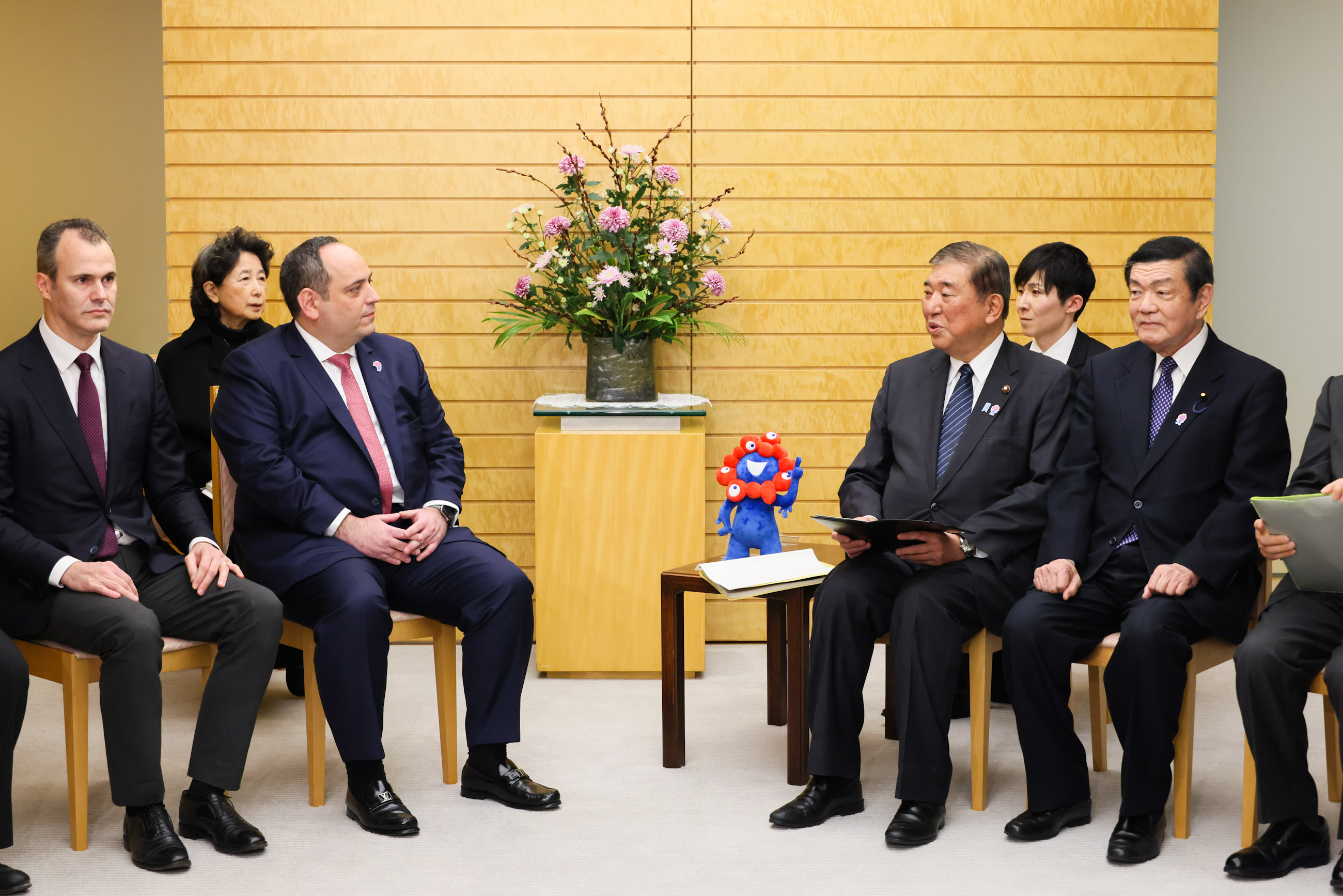 石破首相接受拜会2