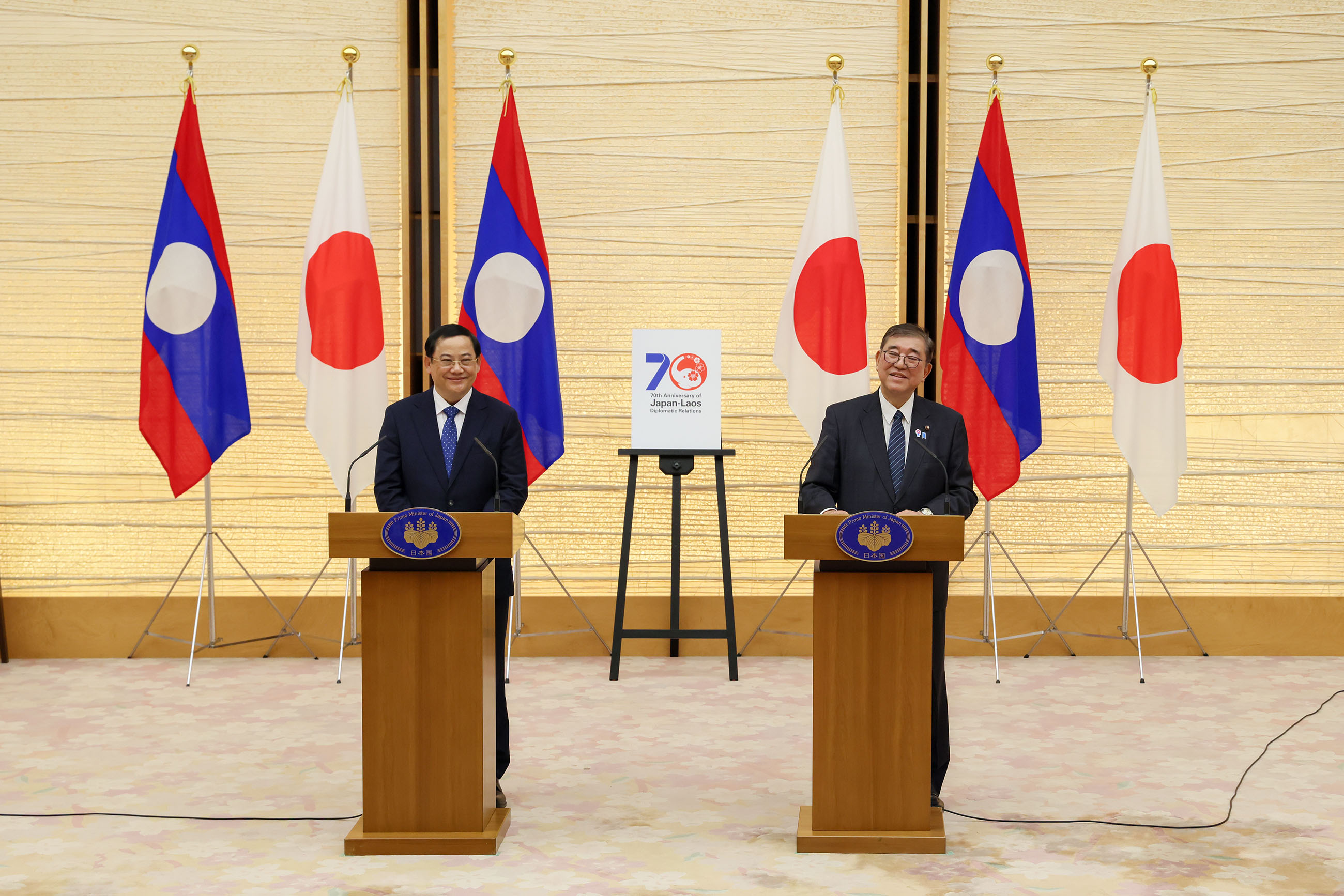 联合记者发布会1