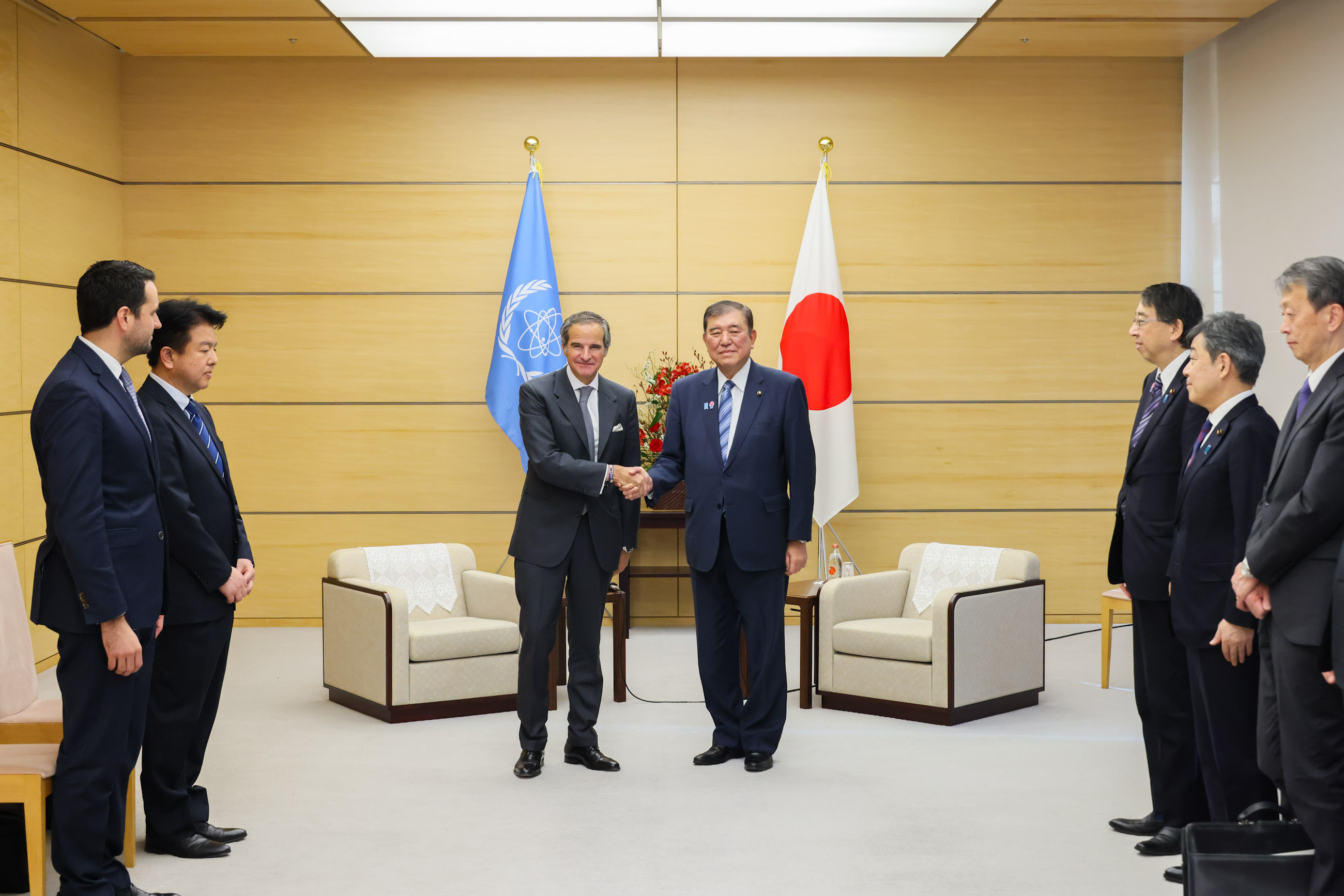 石破首相接受拜会2