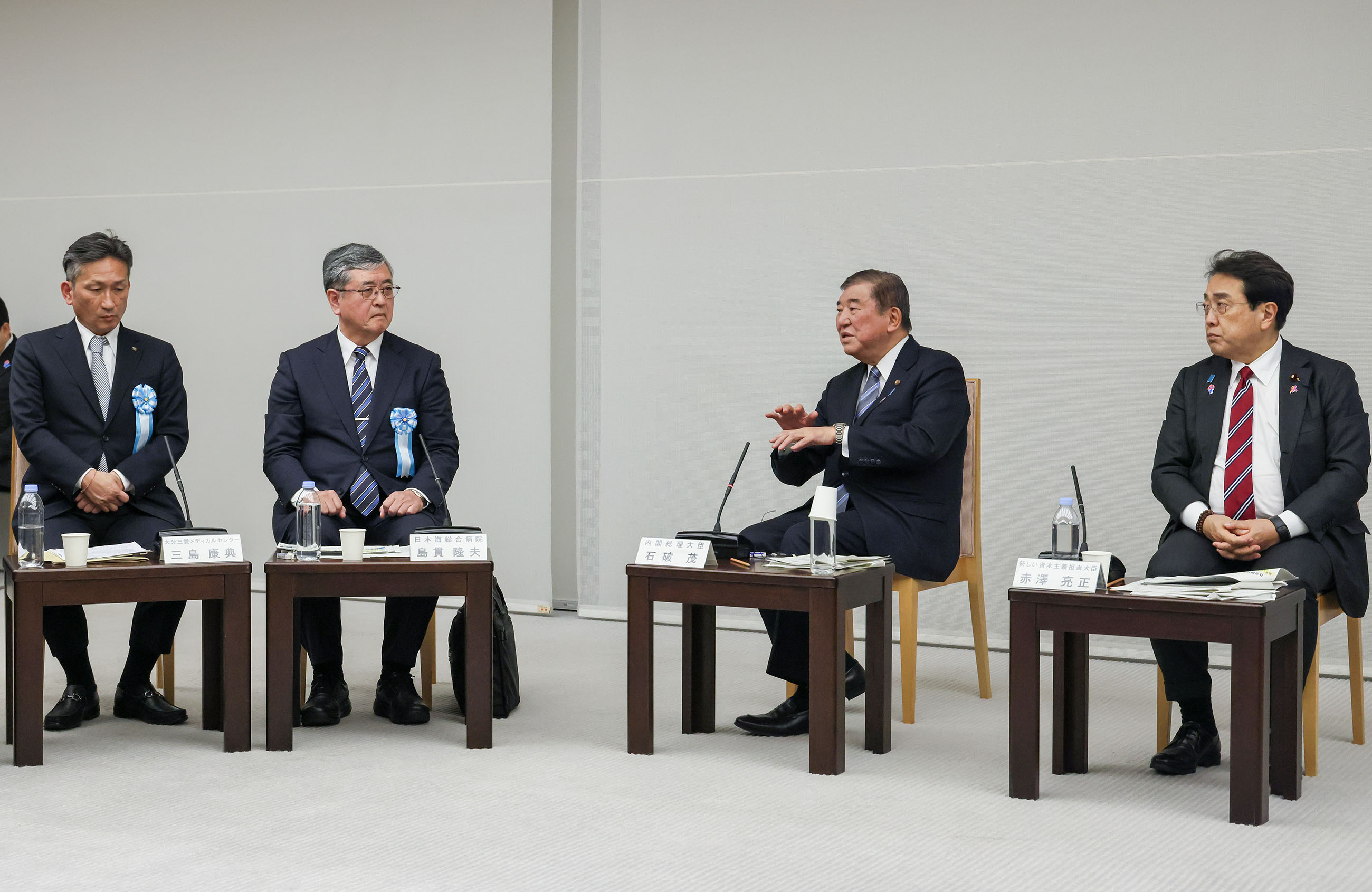 石破首相出席座谈会4