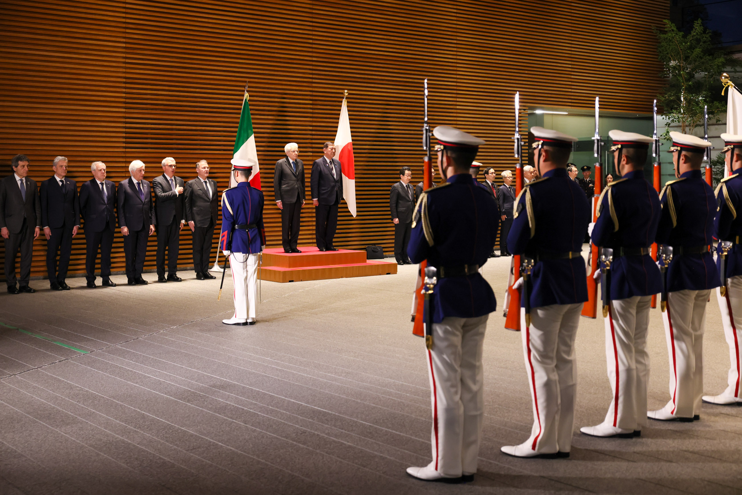 仪仗队的荣誉礼和迎宾仪式3