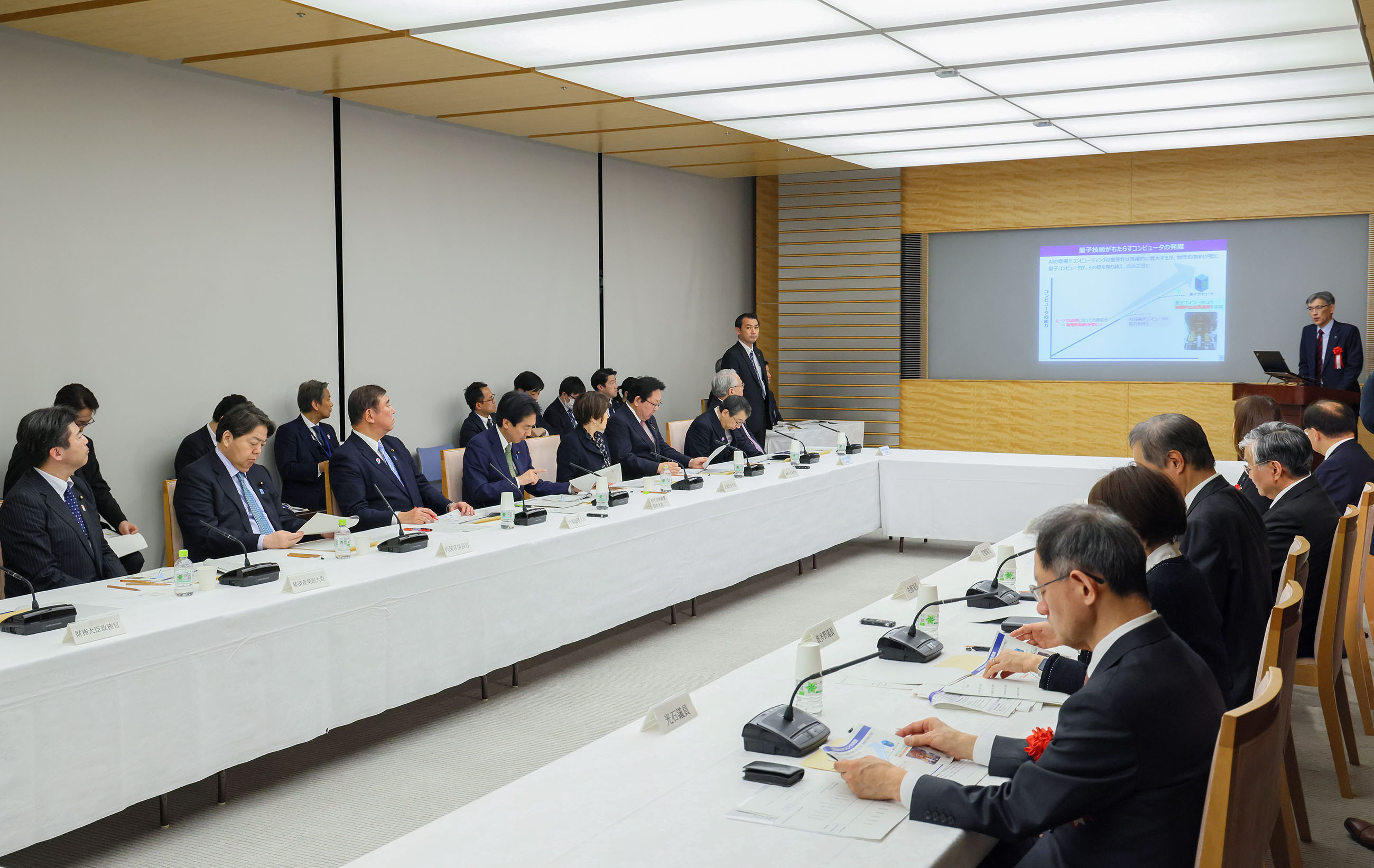 石破首相听取报告2