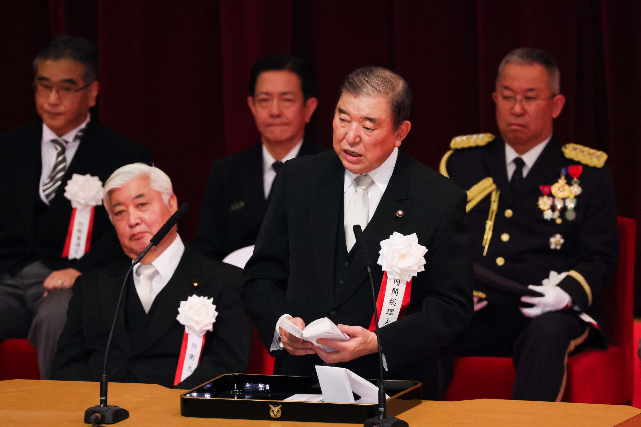 石破首相作训示4