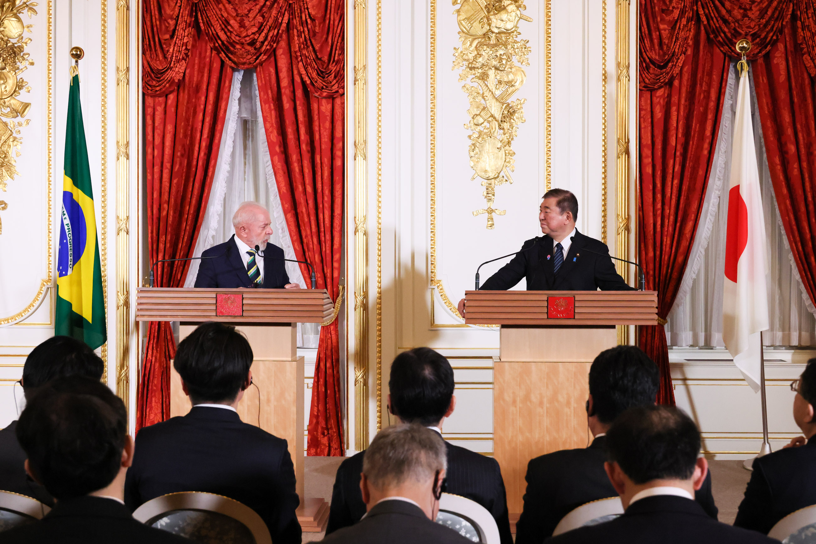 联合记者发布会2