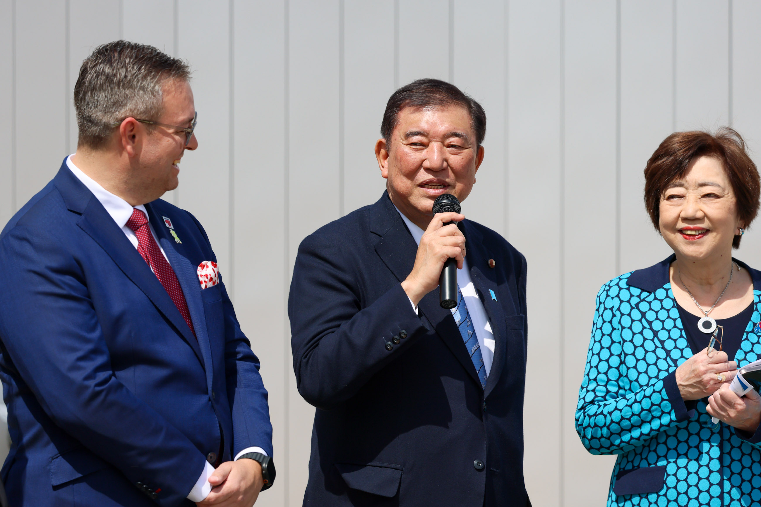 石破首相视察捷克馆4