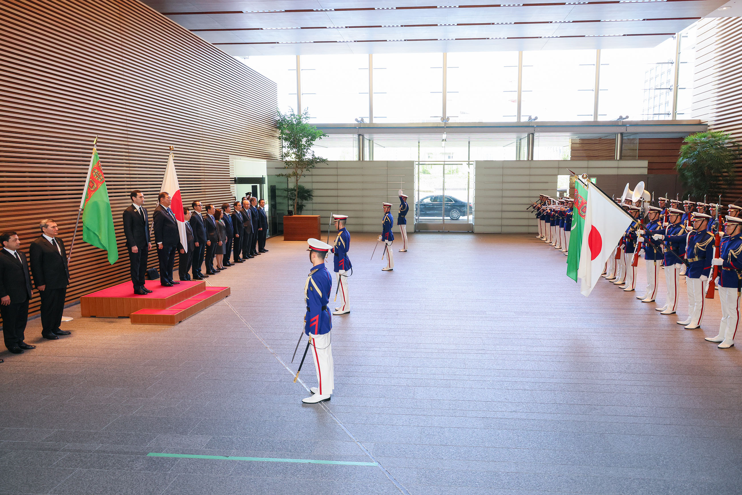 仪仗队的荣誉礼和迎宾仪式2