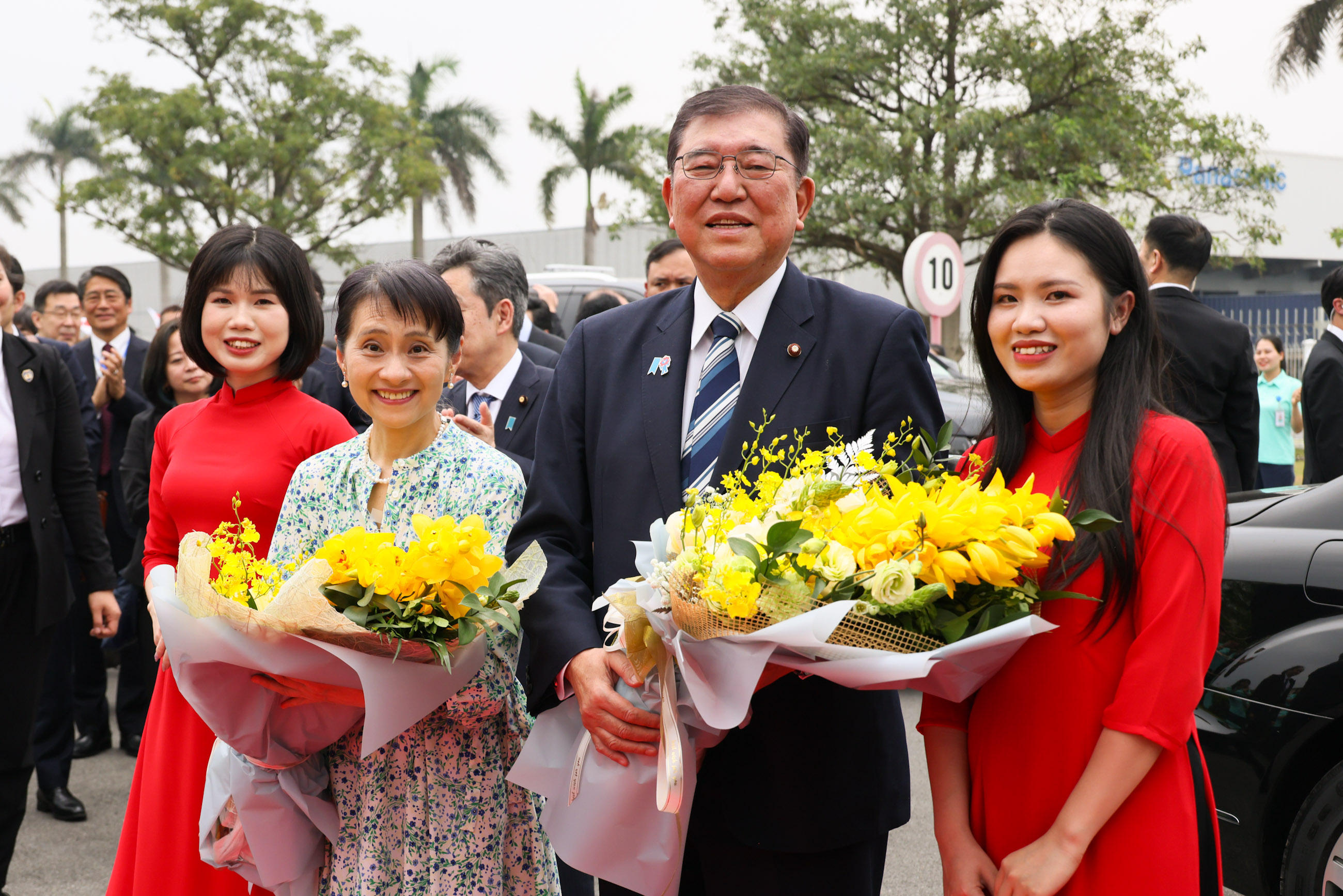 石破首相考察升龙工业区1