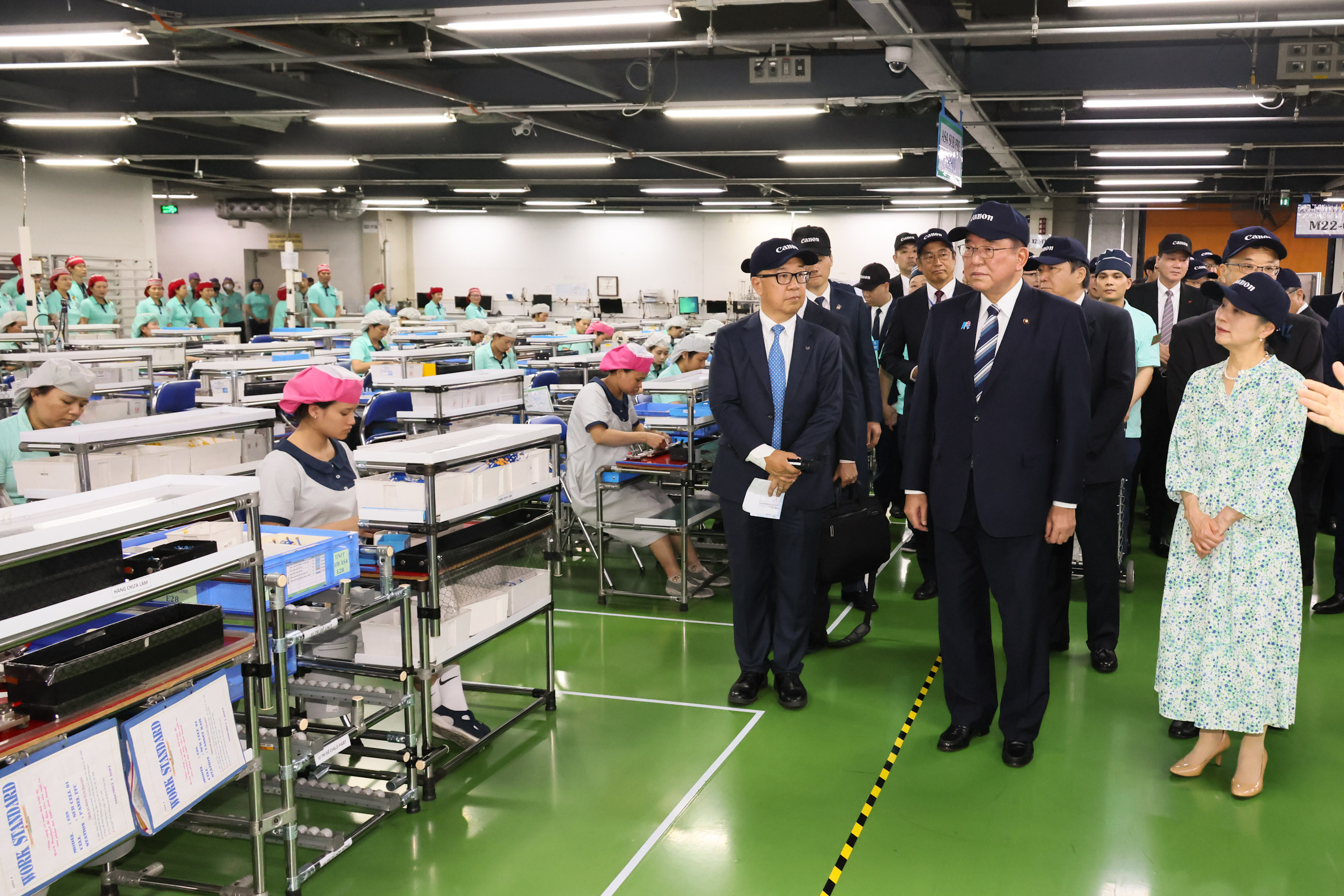 石破首相考察升龙工业区3