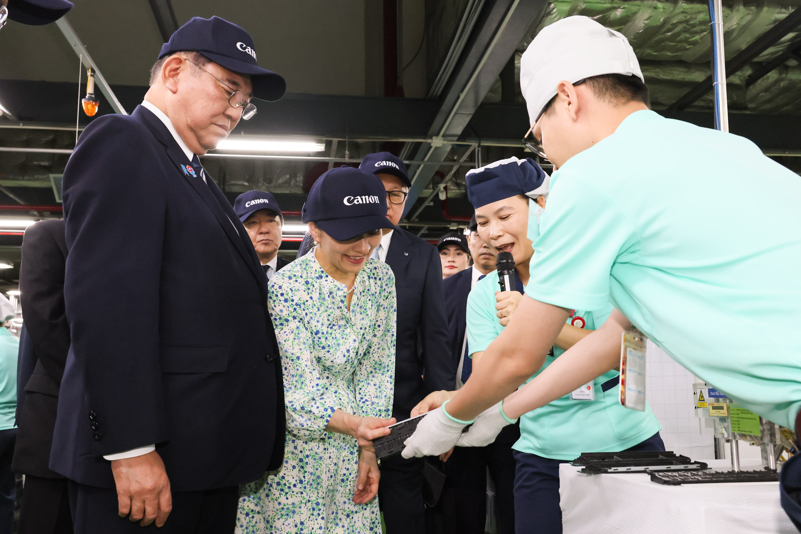 石破首相考察升龙工业区6