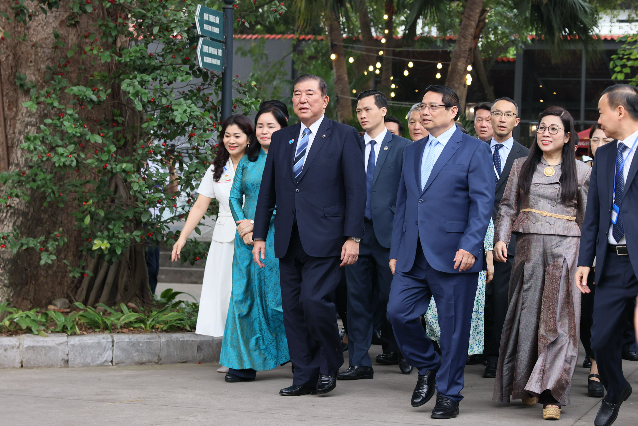 参观越南国家历史博物馆1