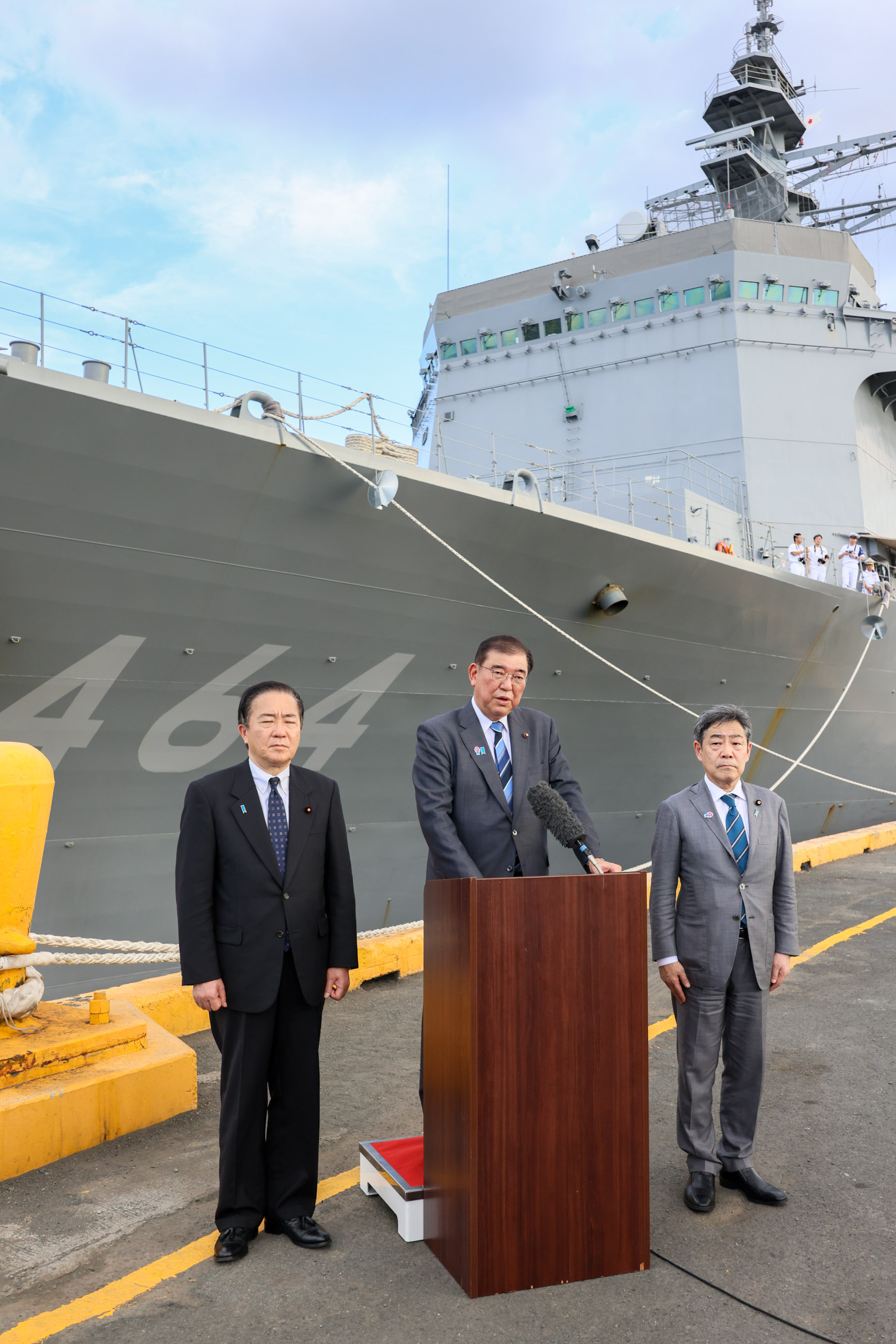 石破首相举行记者会1