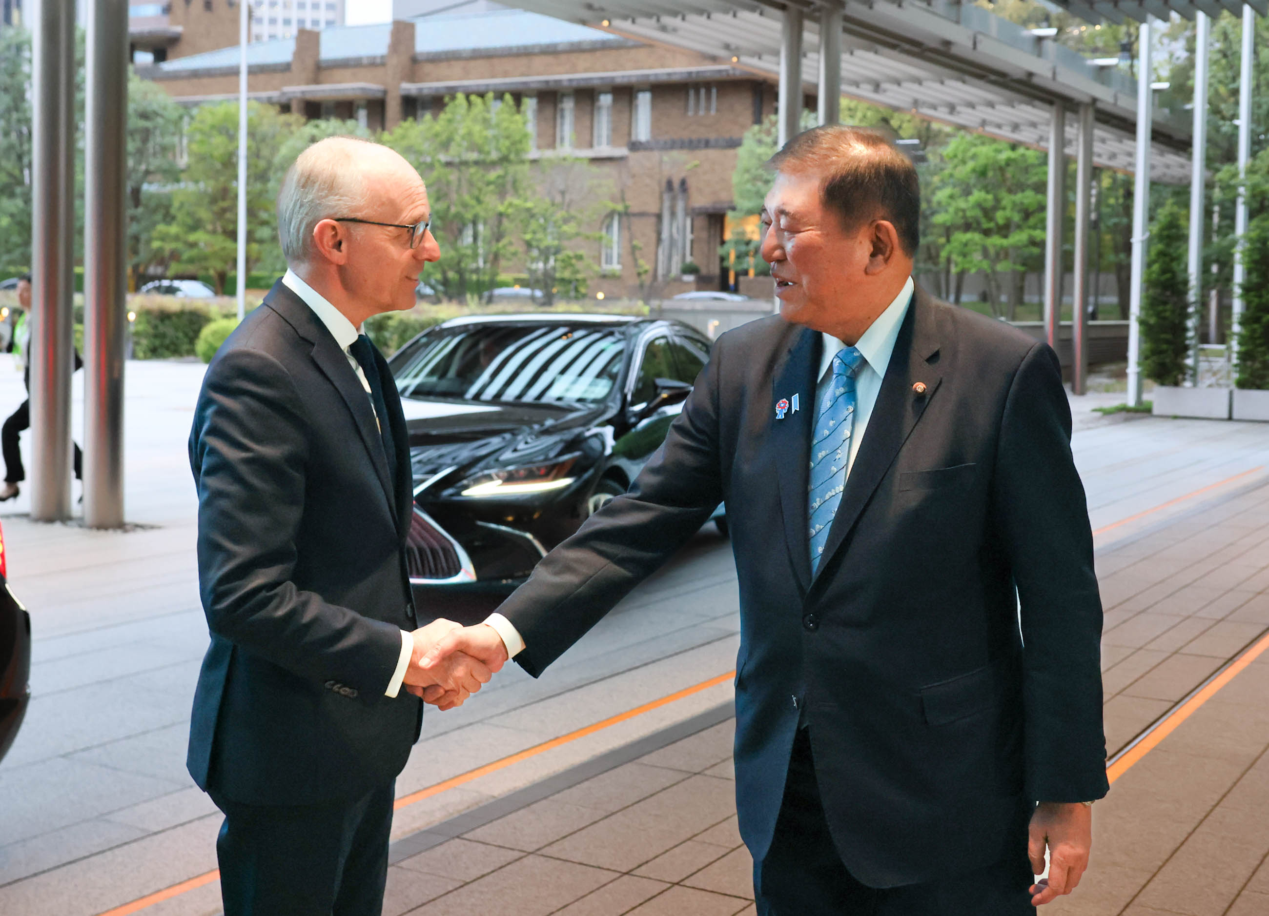 石破首相迎接弗里登首相