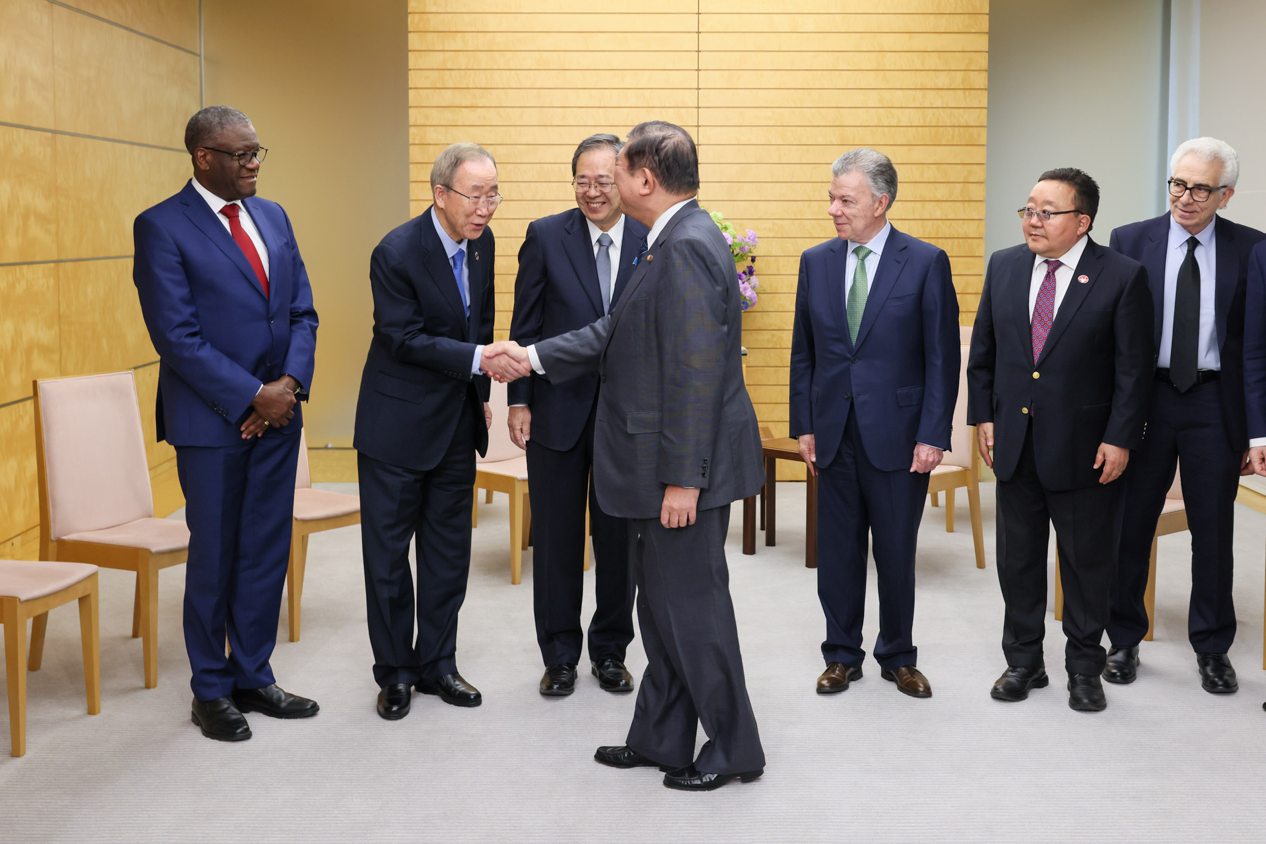 石破首相接受拜会2