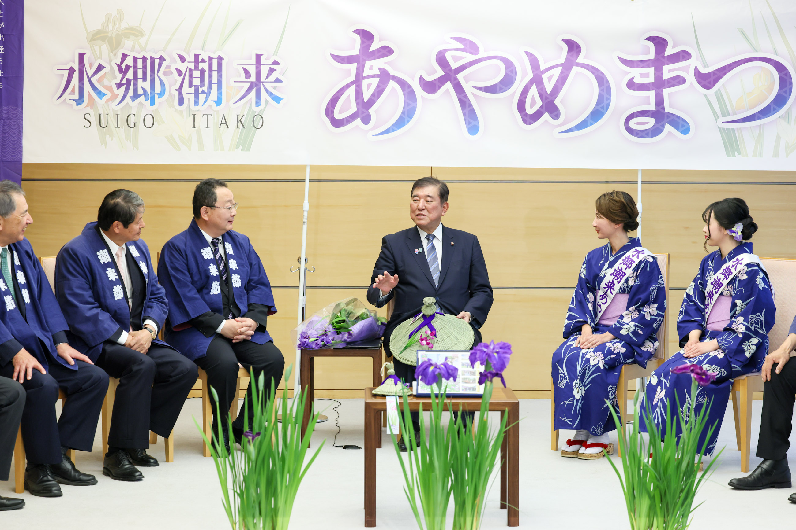 石破首相接受拜会5