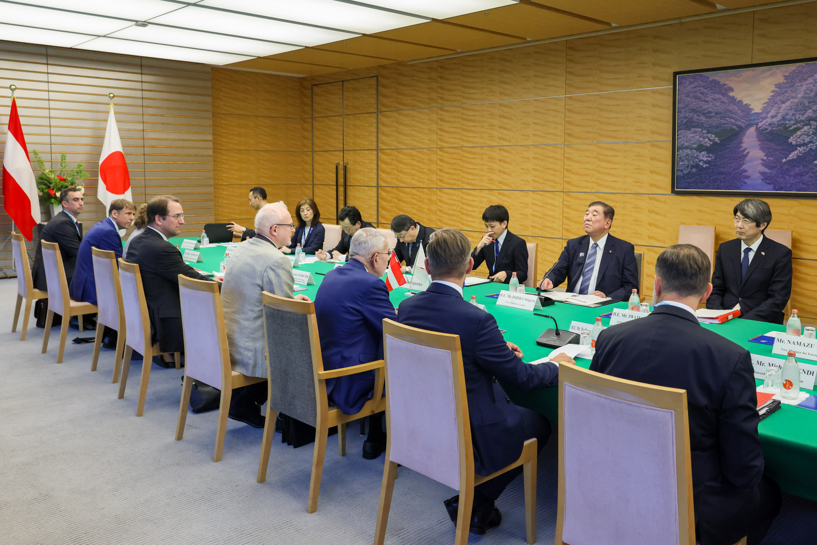 石破首相与范德贝伦总统举行会谈3