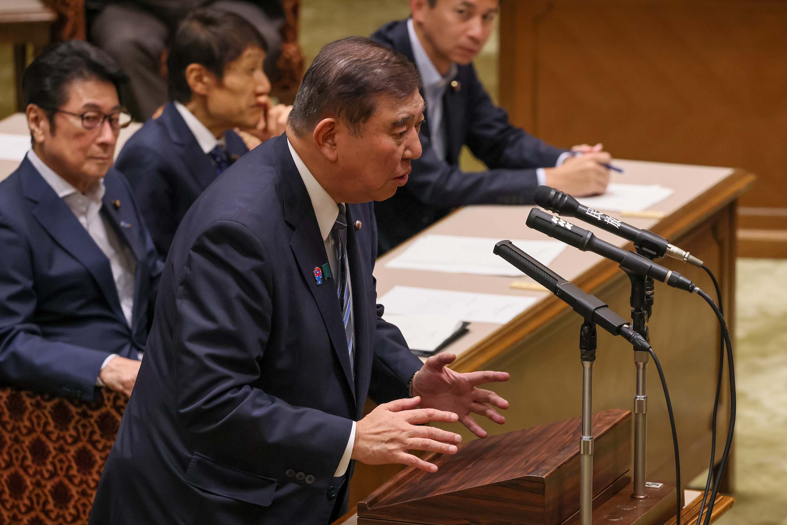 出席国家基本政策委员会联合审查会(党首讨论)