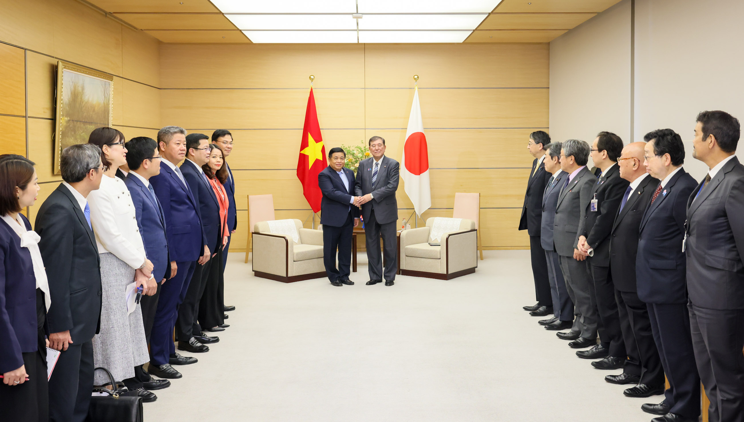 石破首相接受拜会3