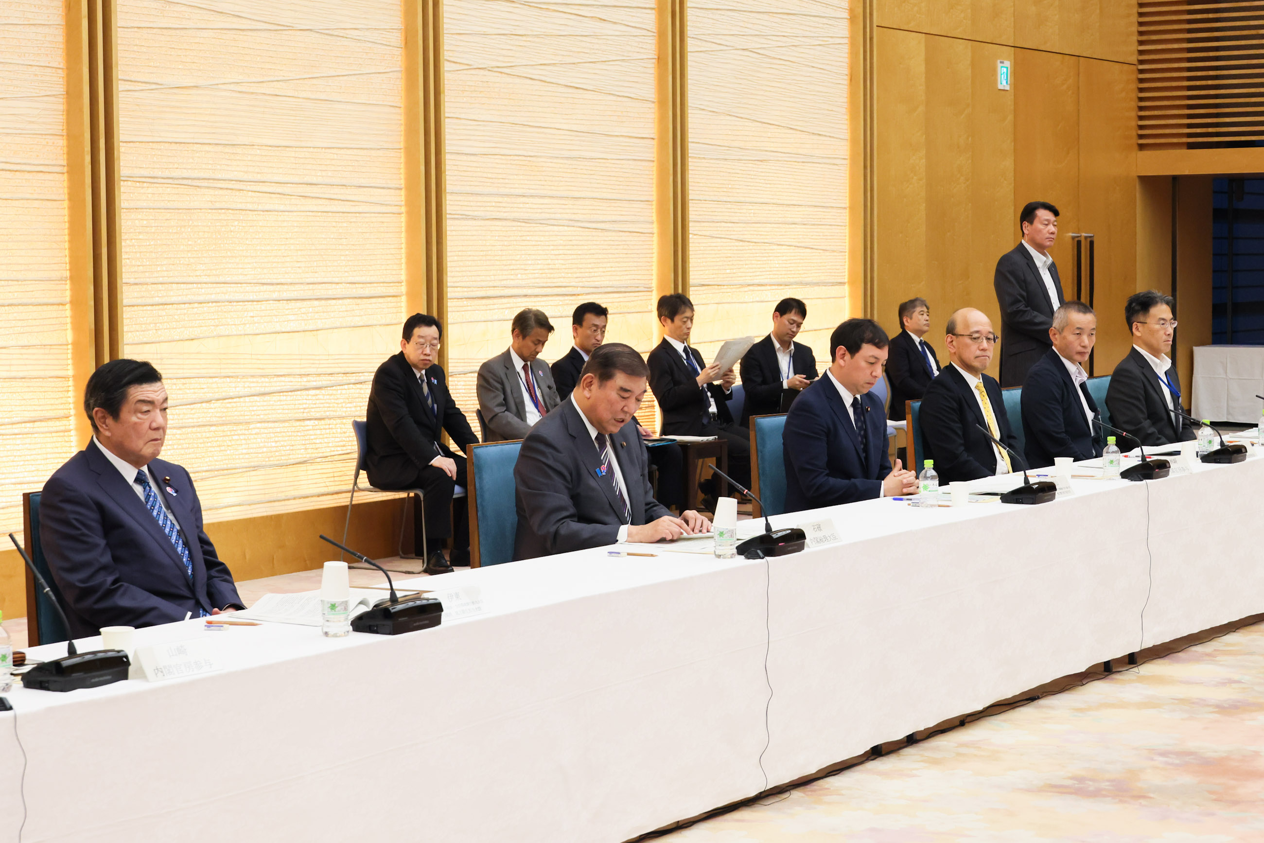 石破首相总结会议3