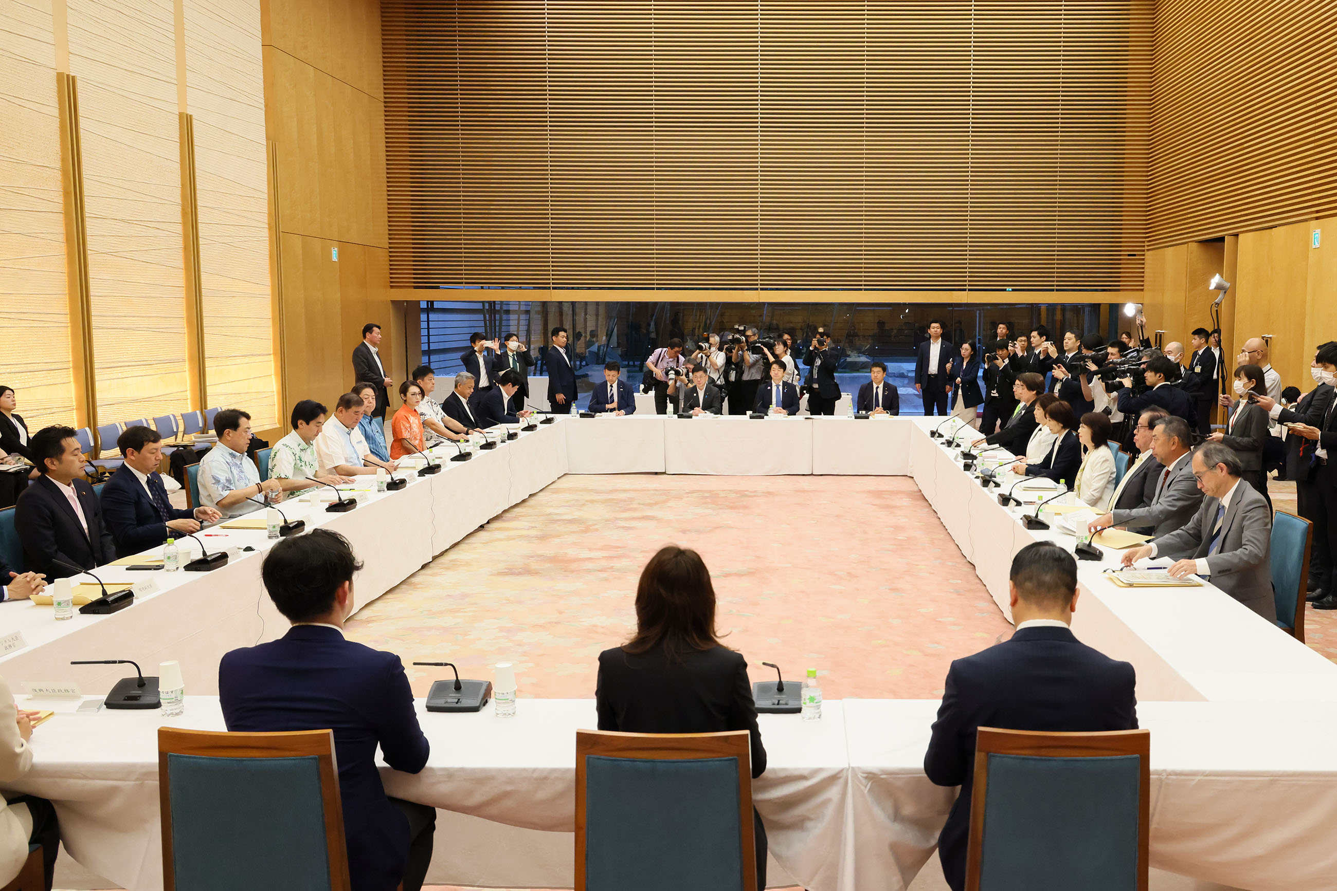 石破首相总结会议3