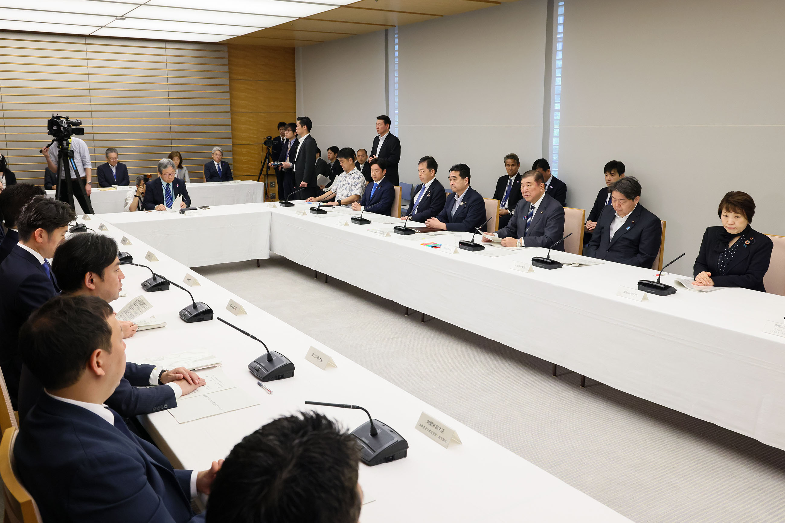 石破首相总结会议3