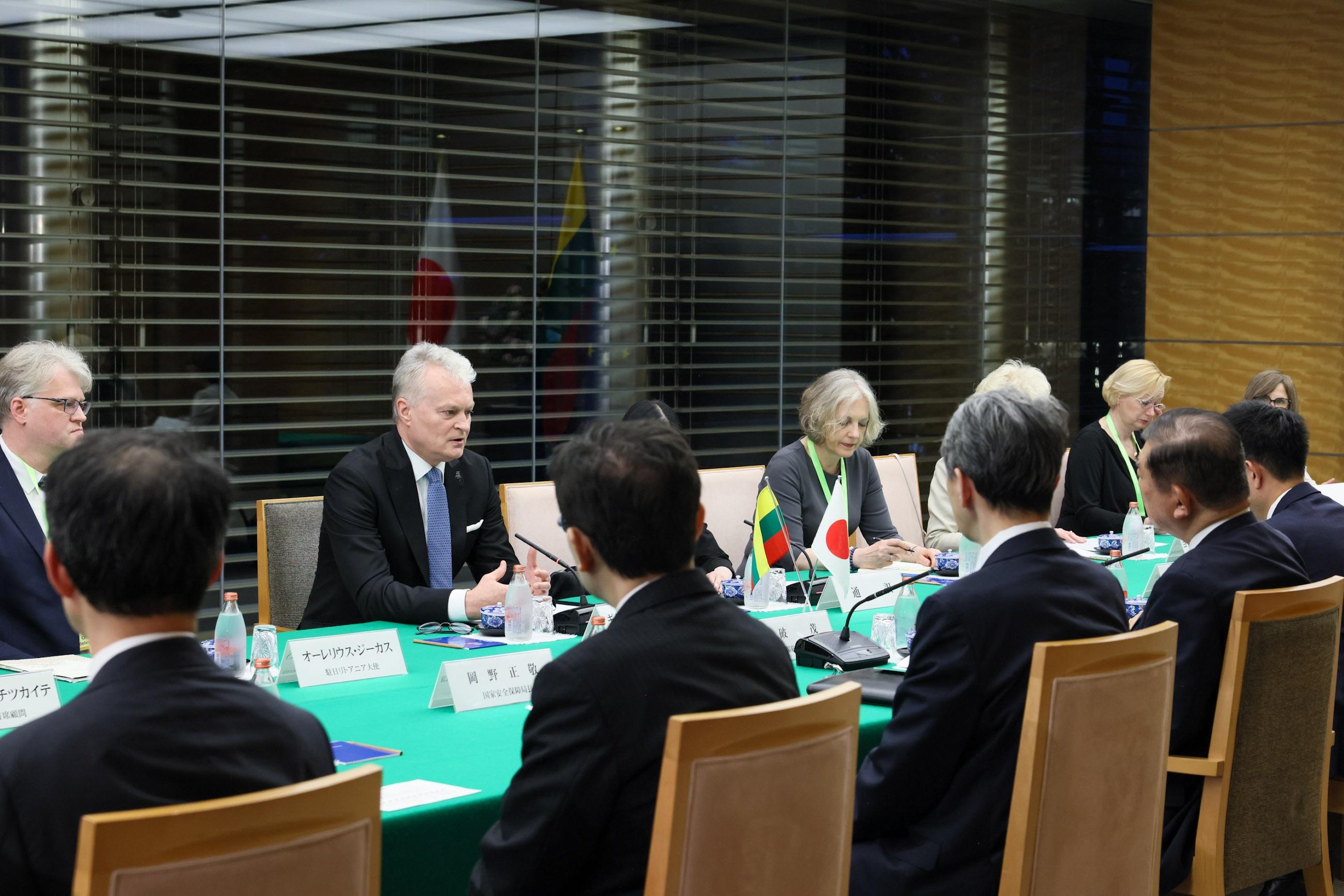 石破首相与瑙塞达总统举行会谈5