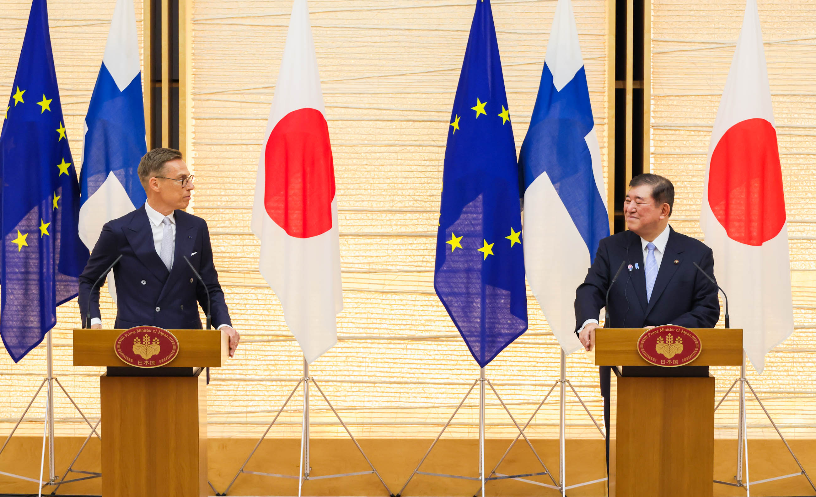 联合记者发布会2