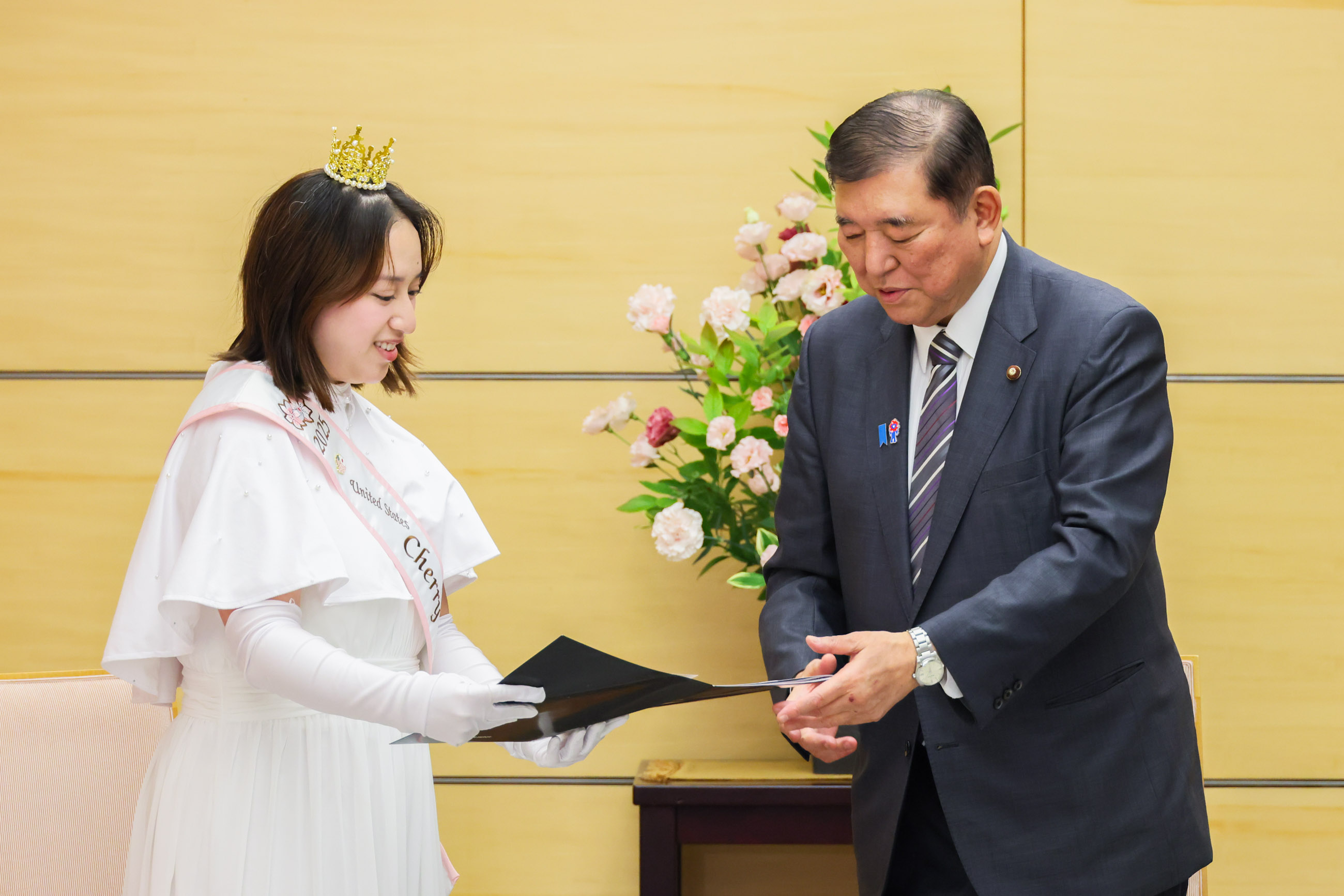 石破首相接受拜会5