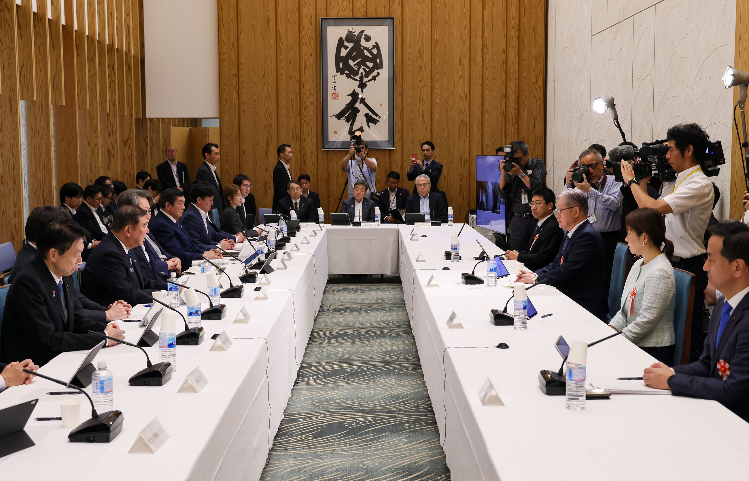 石破首相总结会议3