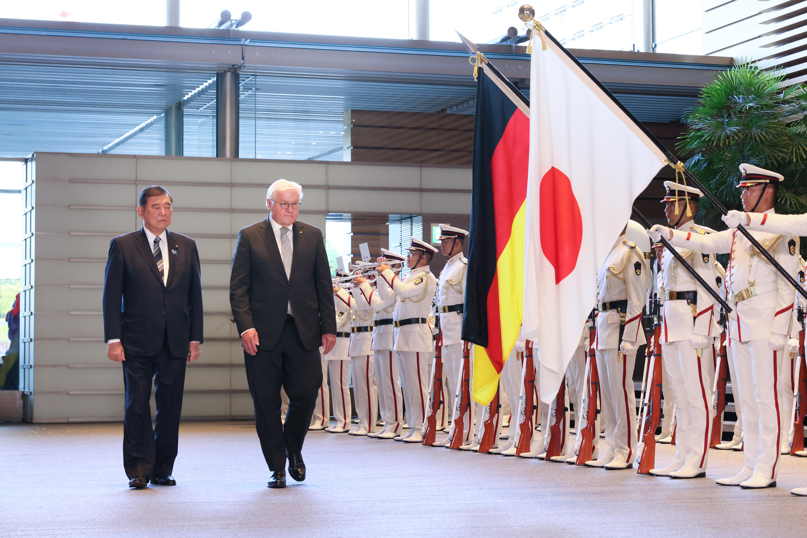 仪仗队的荣誉礼和迎宾仪式2