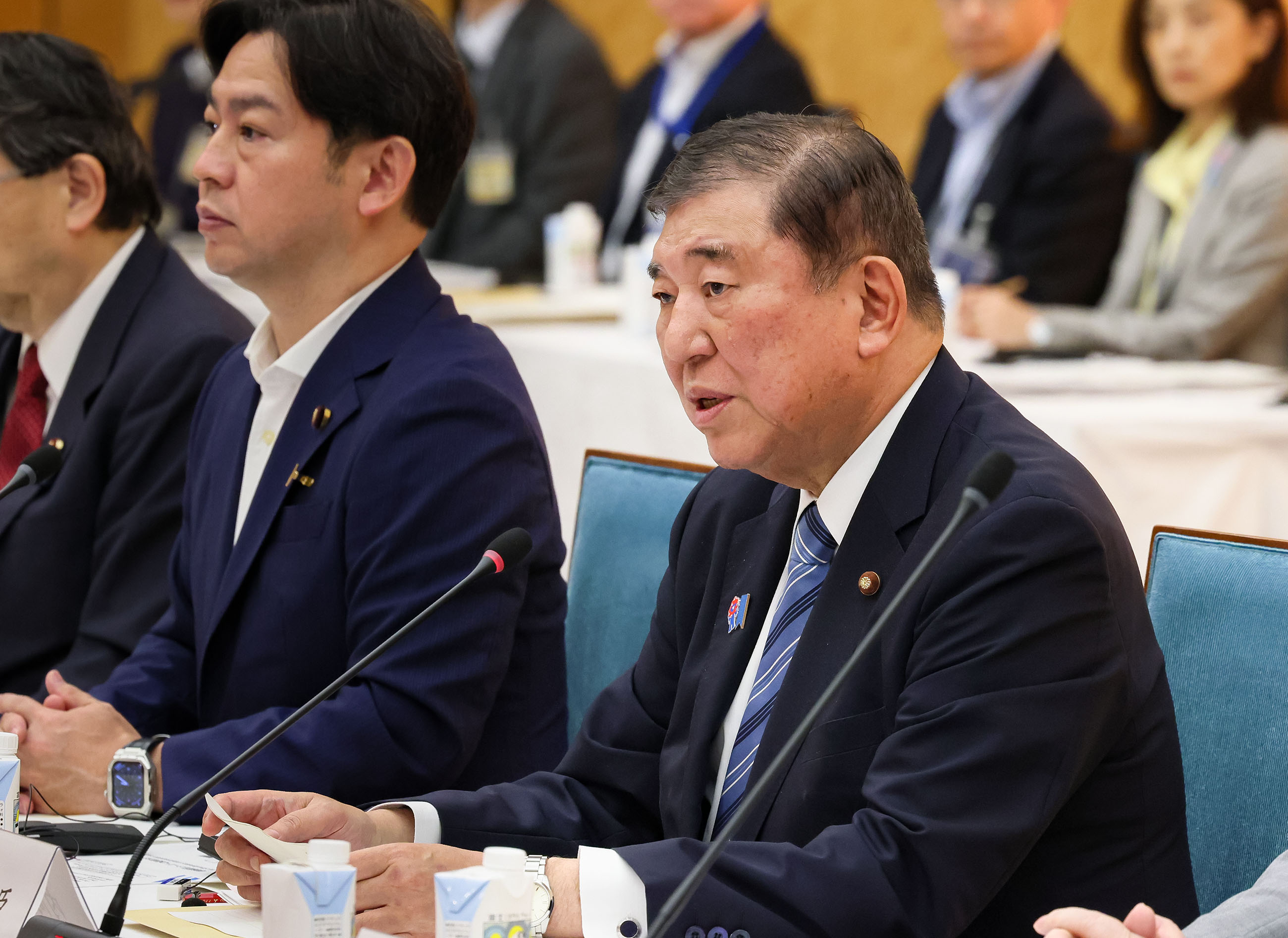 出席旨在提高新药研发能力的官民协议会