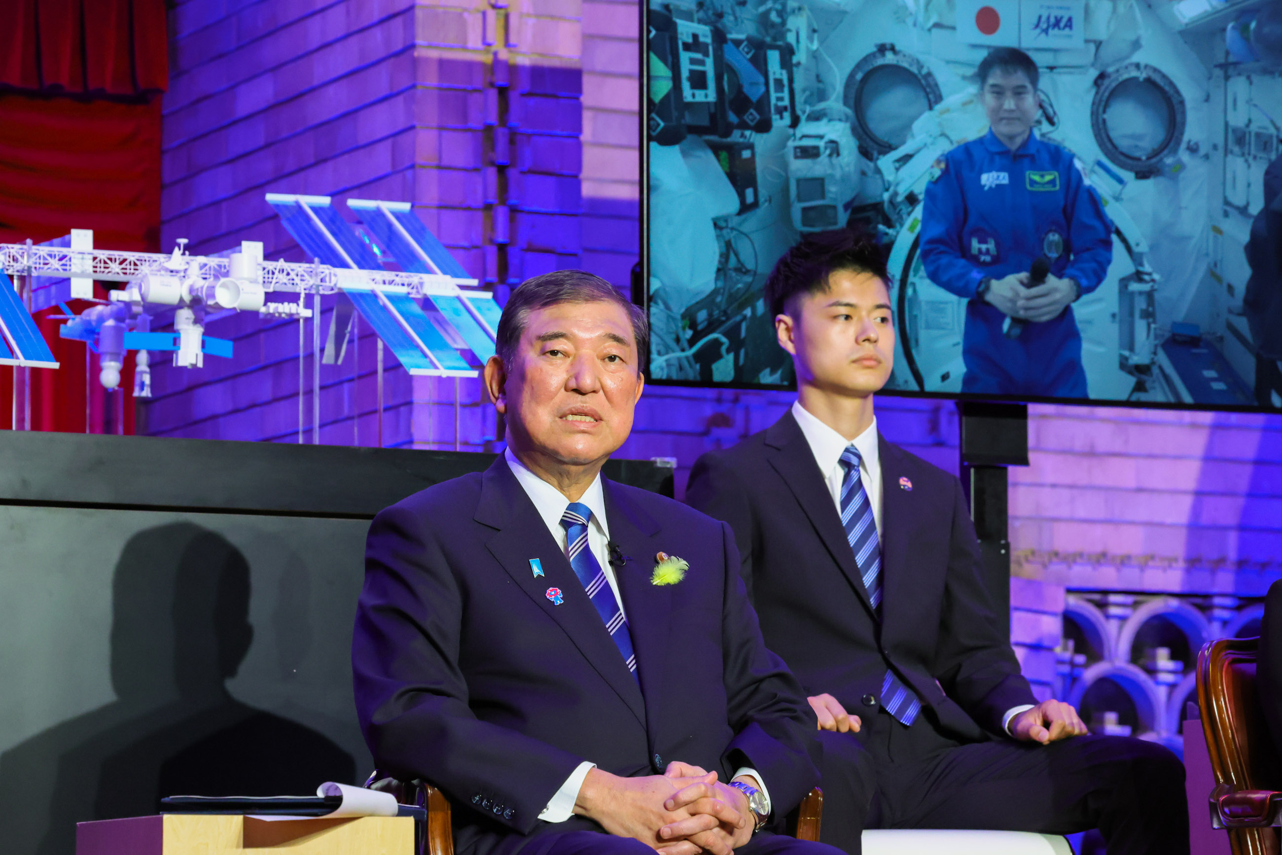 石破首相与宇航员大西卓哉通话4