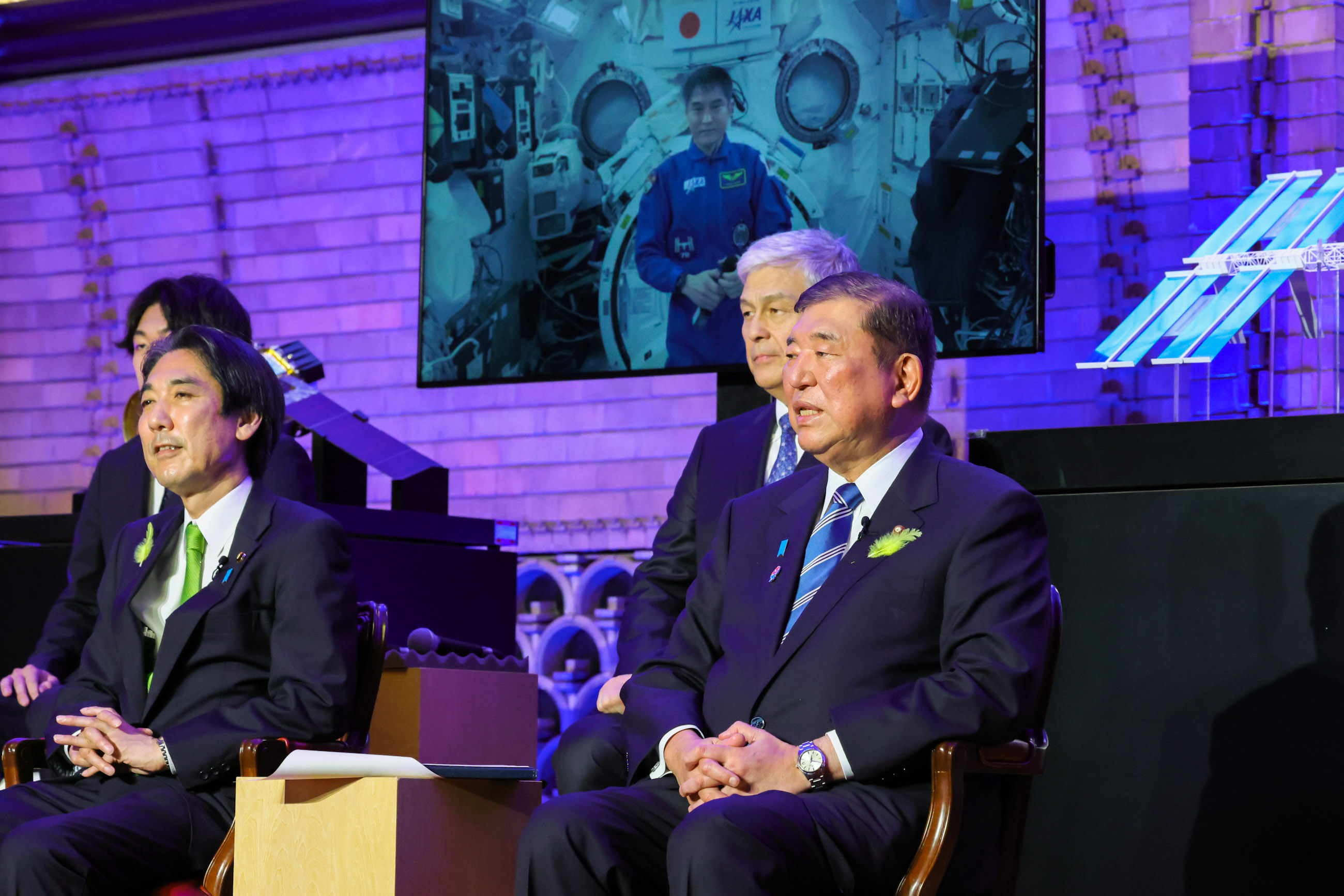 石破首相与宇航员大西卓哉通话4