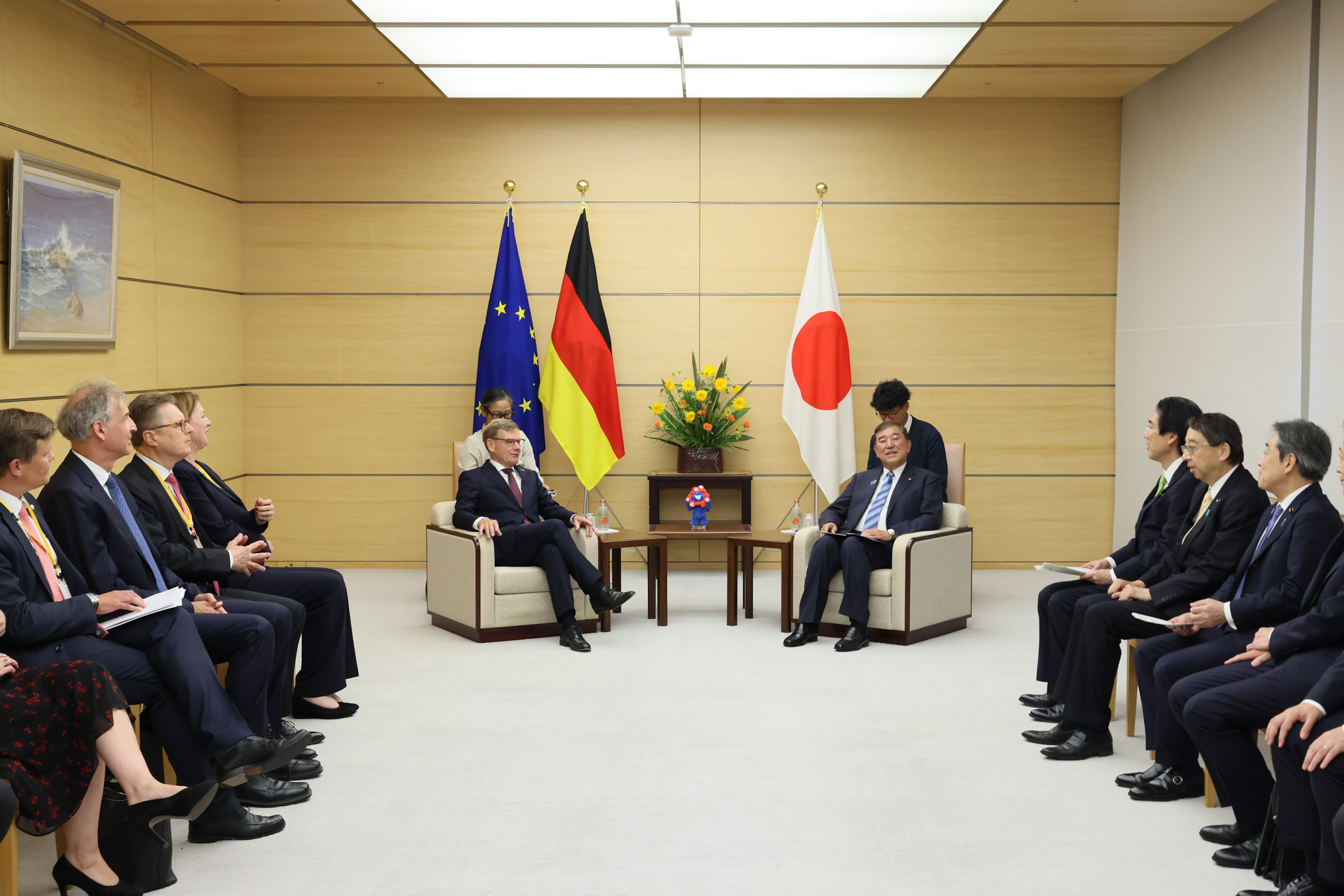 石破首相接受拜会3