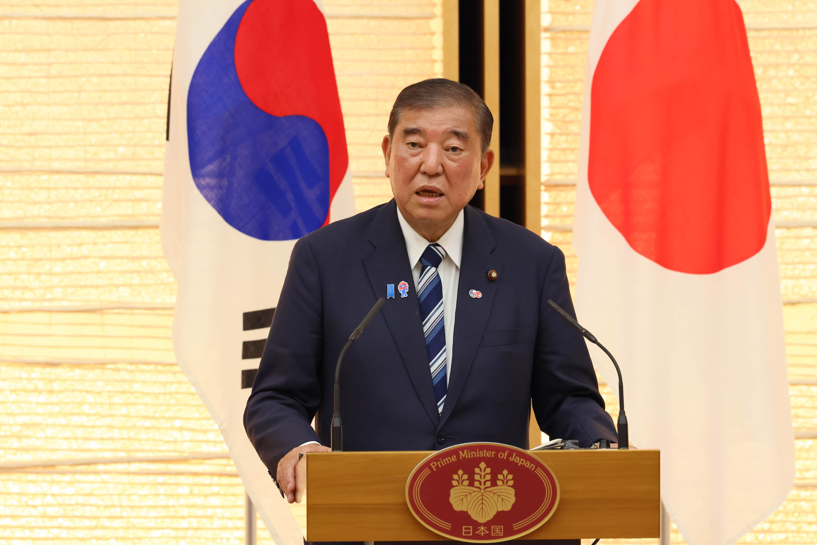 联合记者发布会3