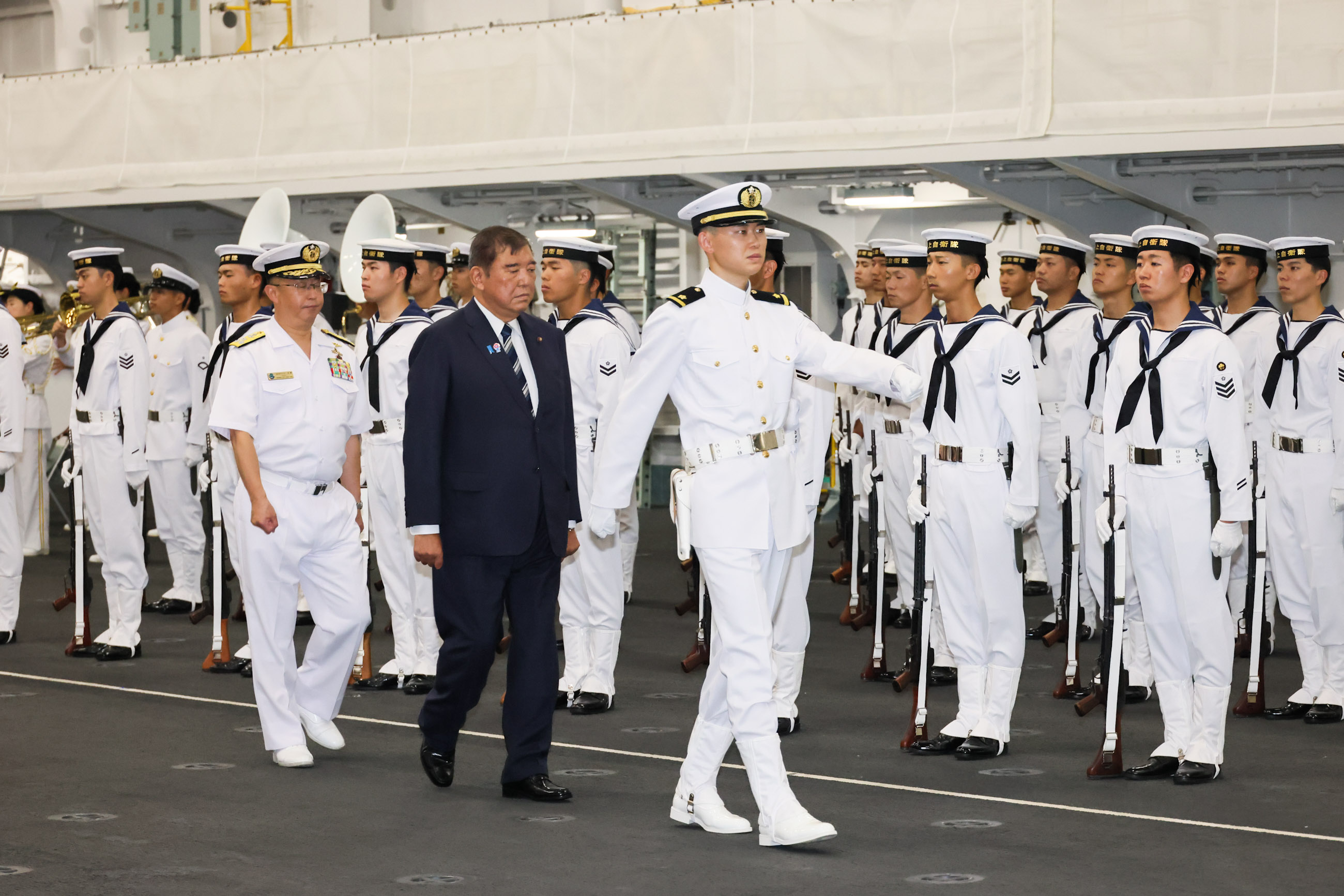 仪仗队的荣誉礼和迎宾仪式2