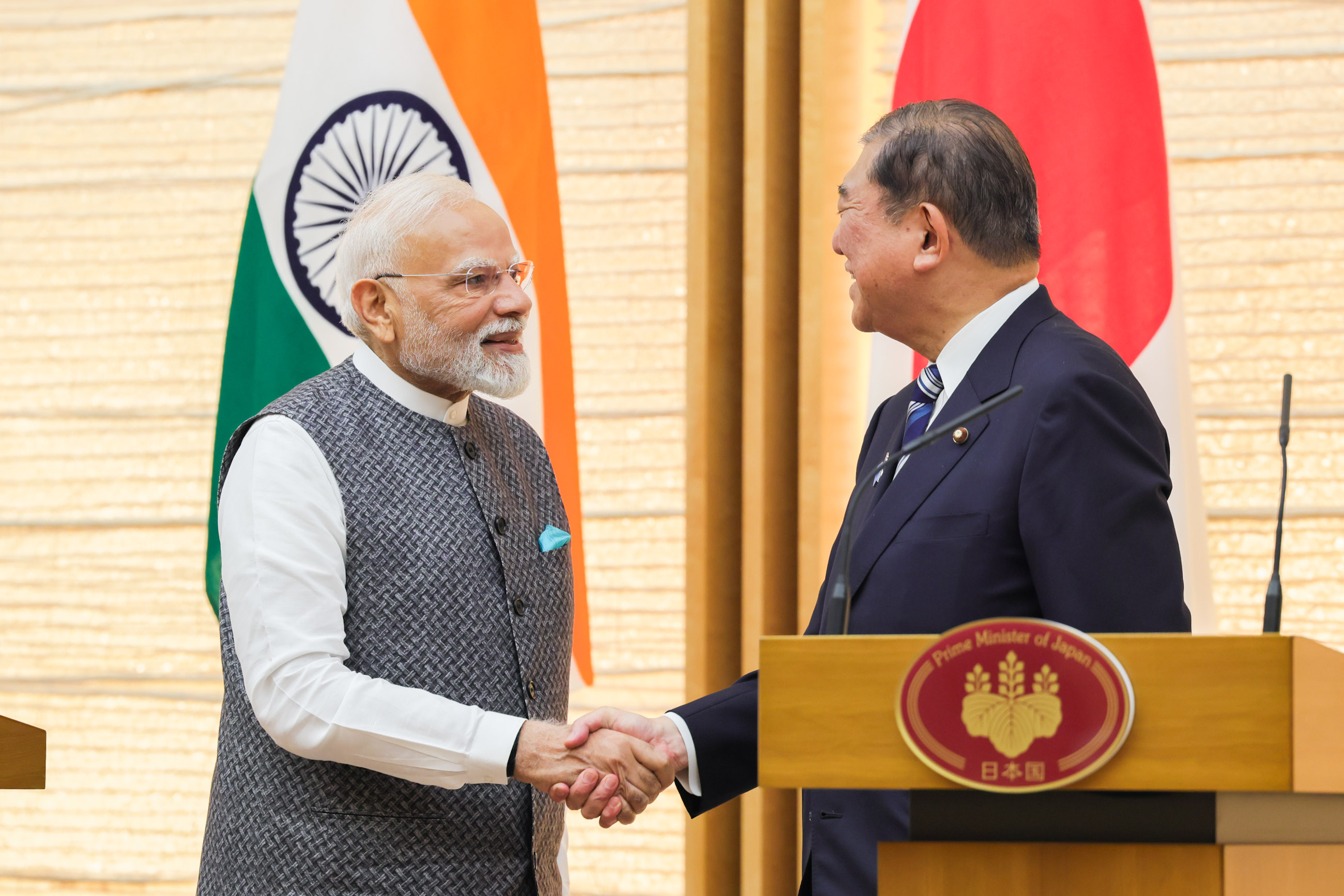 联合记者发布会6