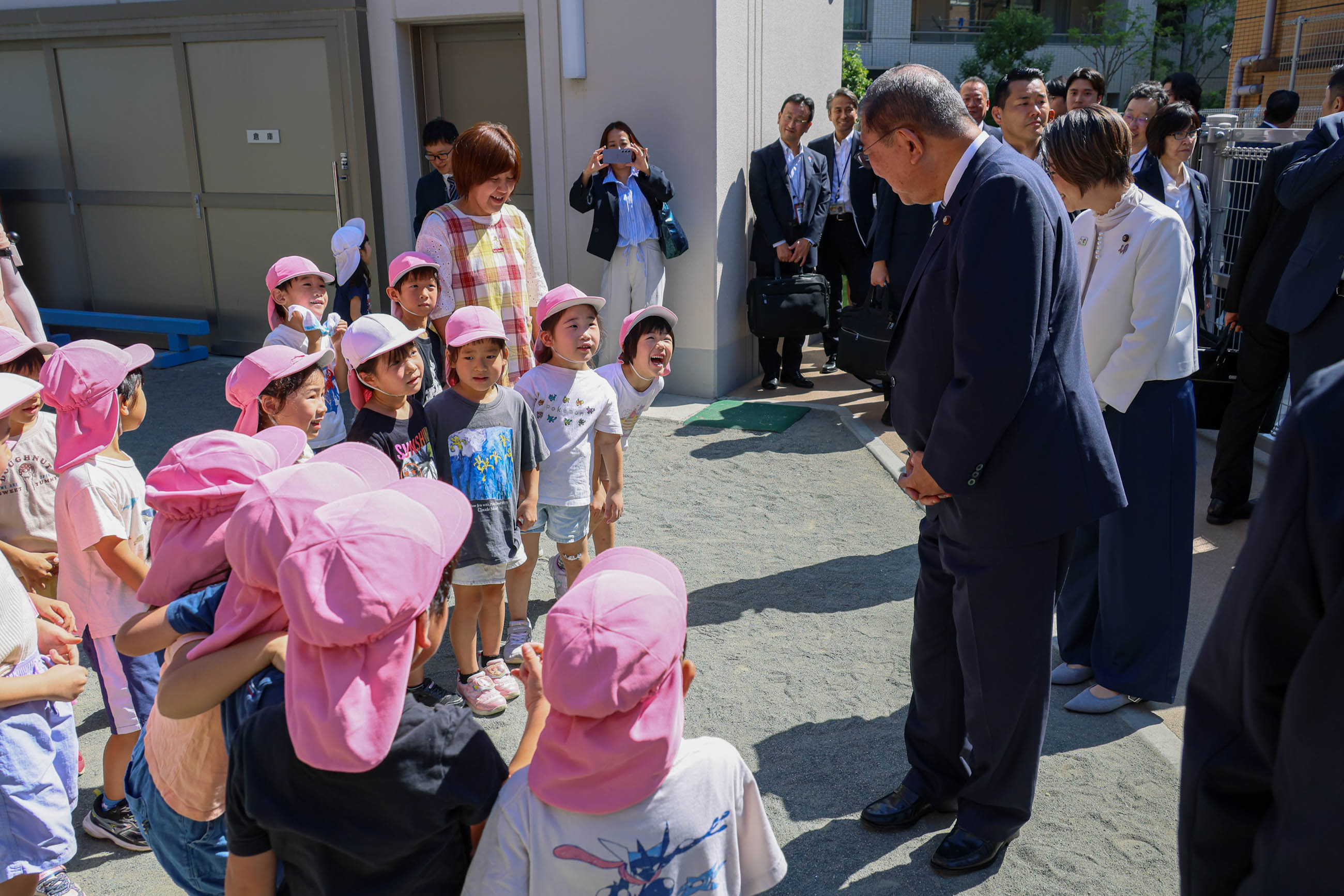 石破首相受到欢迎2