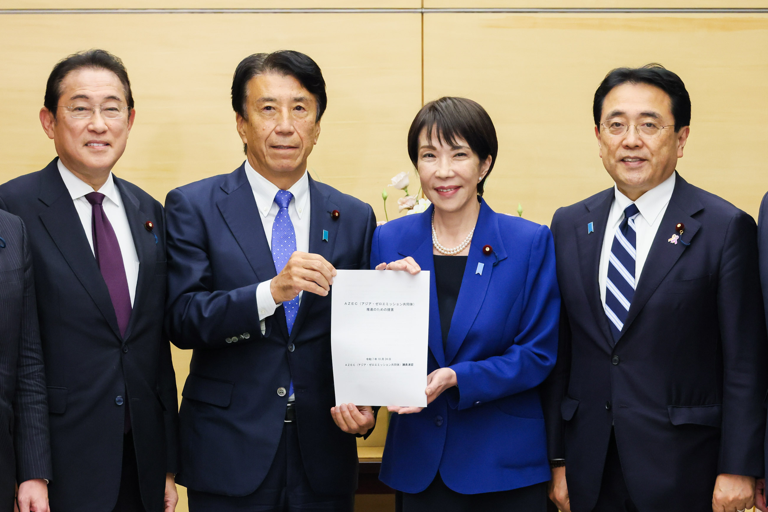 高市首相接受拜会1