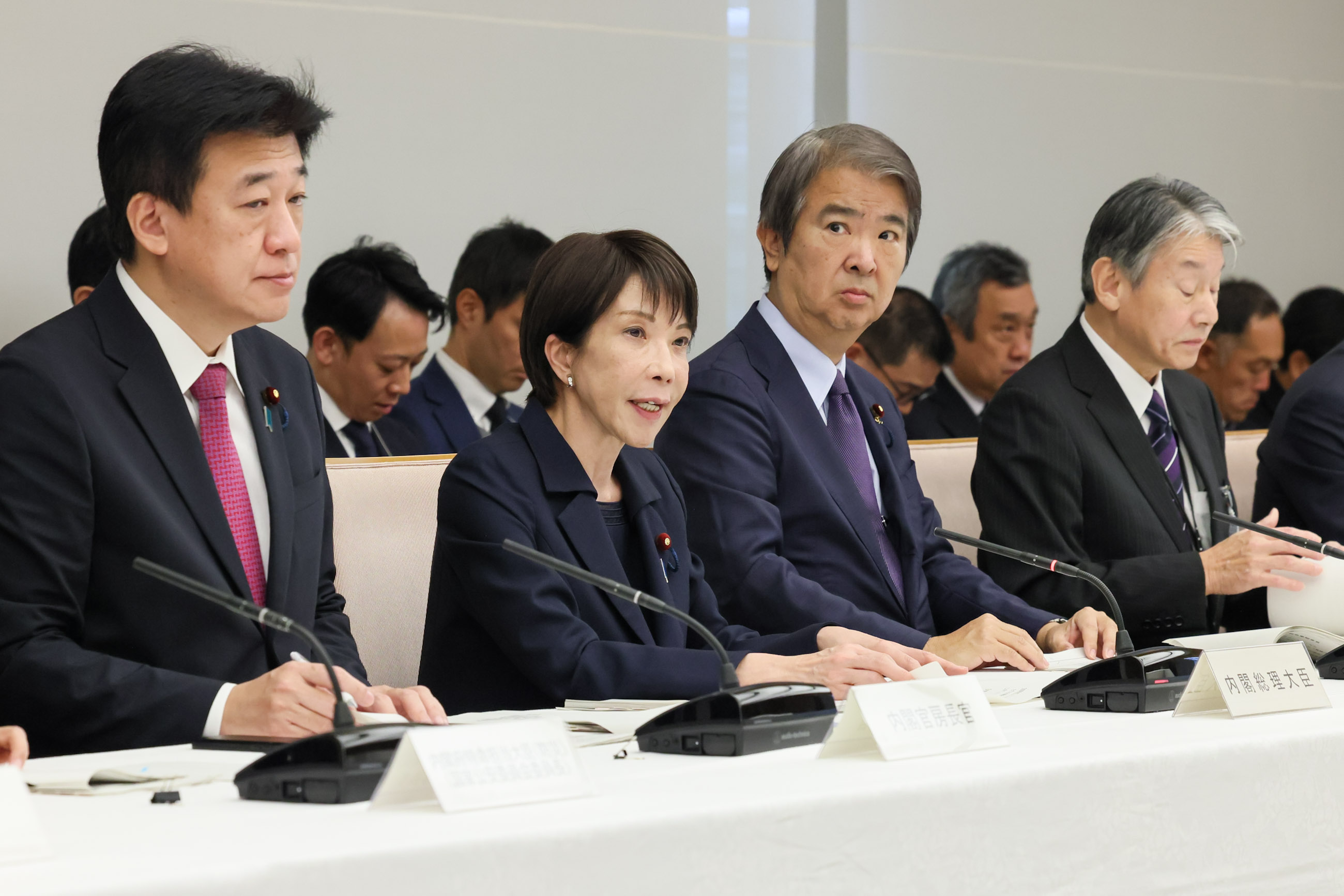 高市首相在训练现场发言2