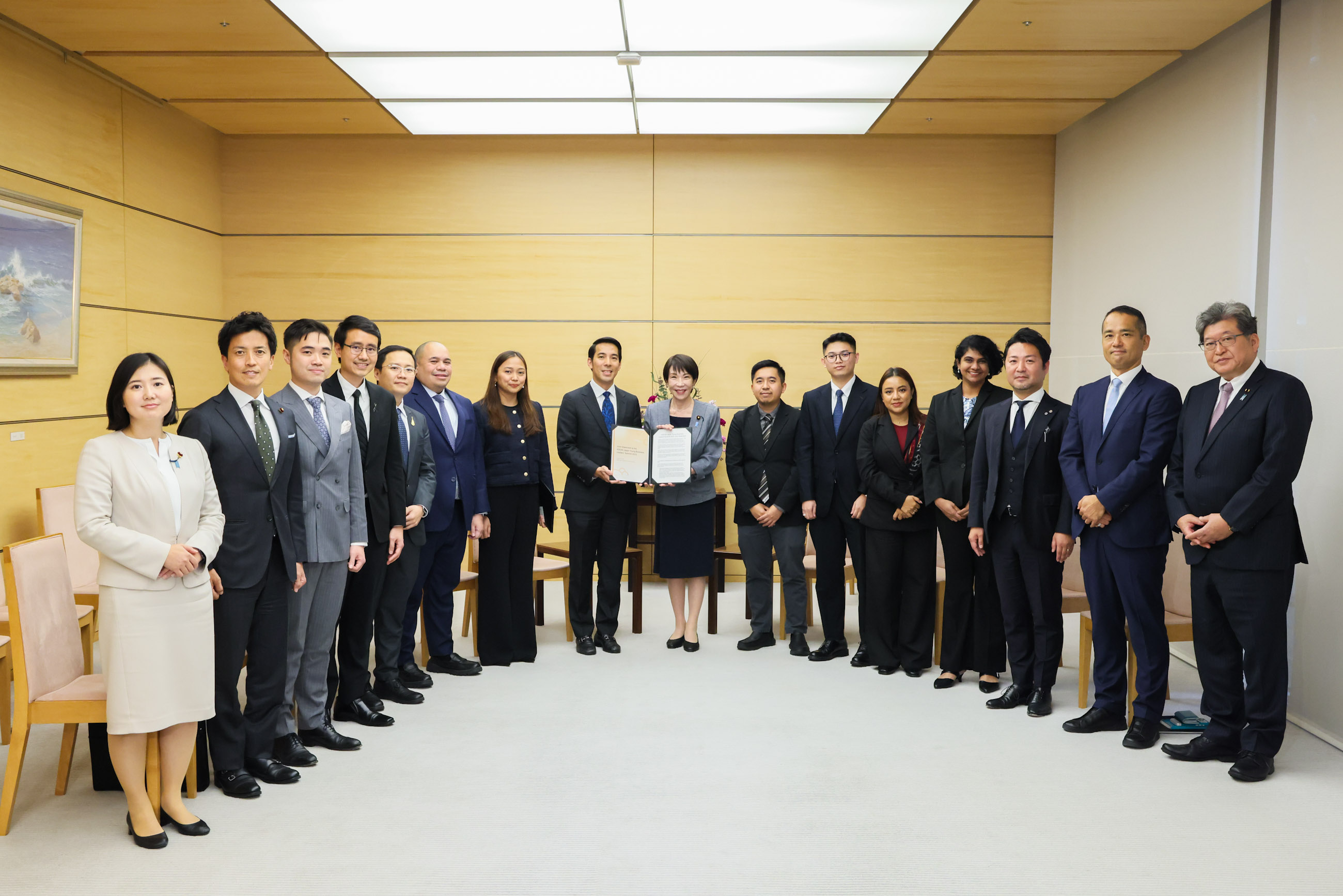 高市首相接受建议书5