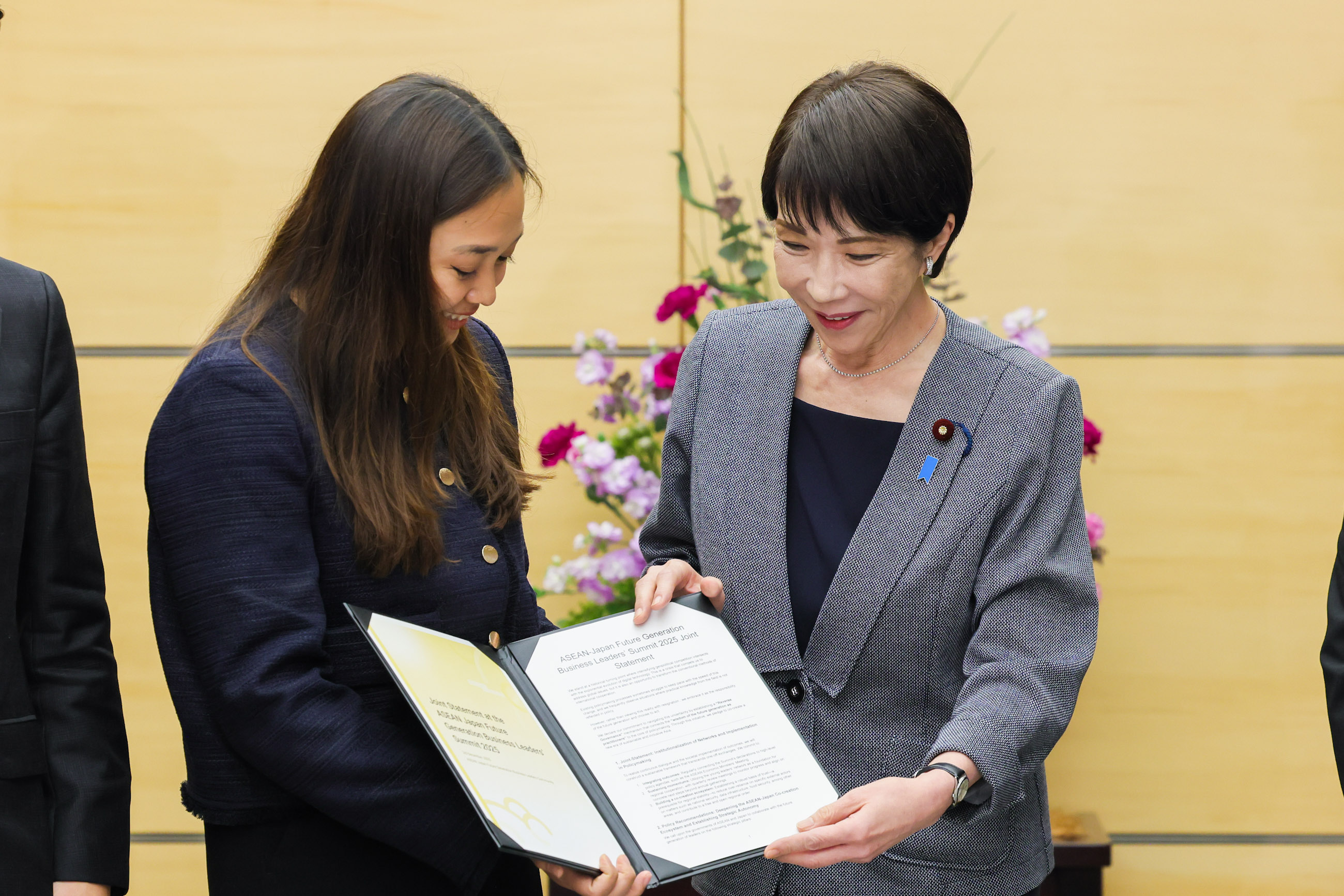 高市首相接受建议书6