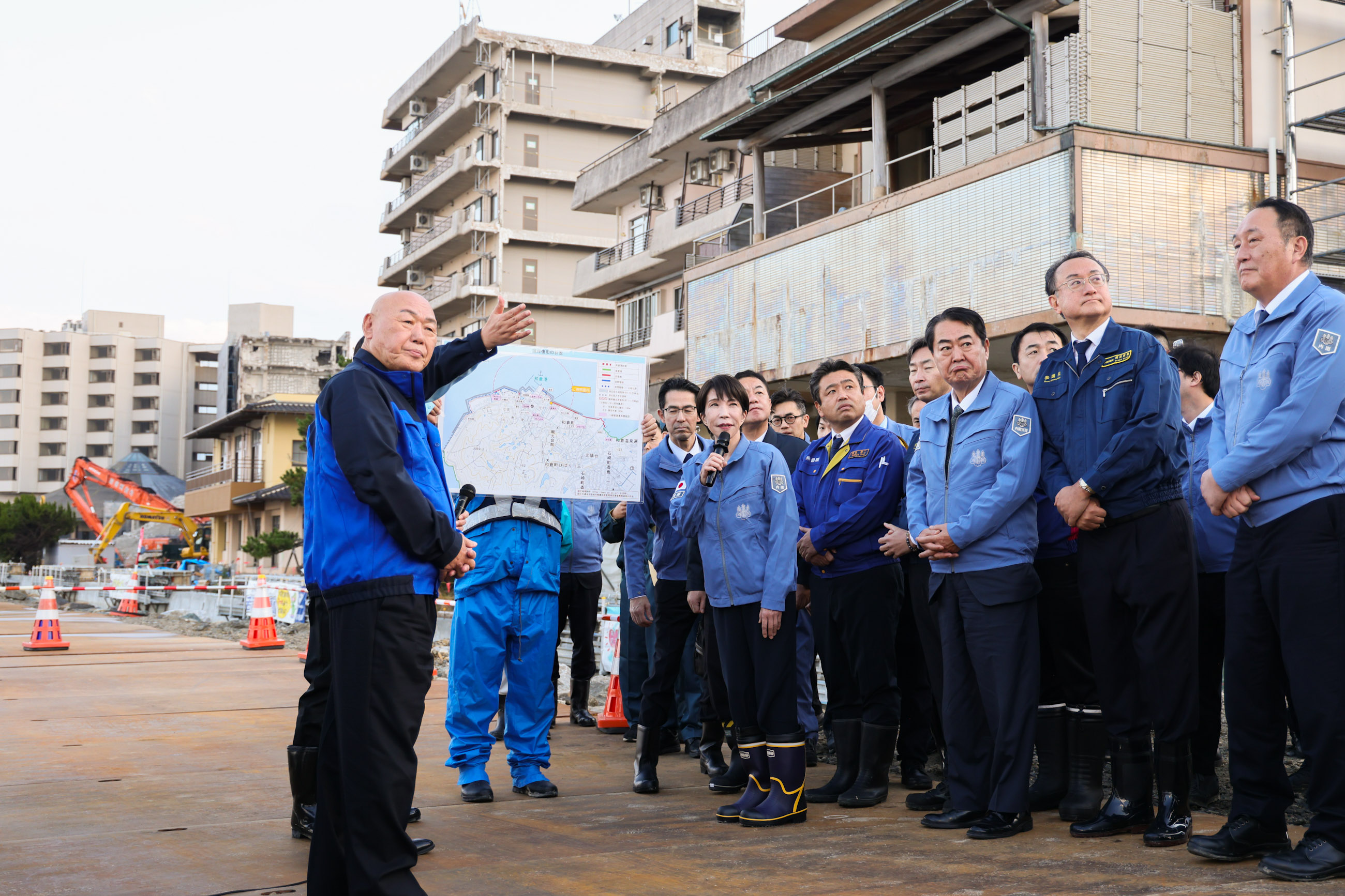 高市首相视察和仓温泉3