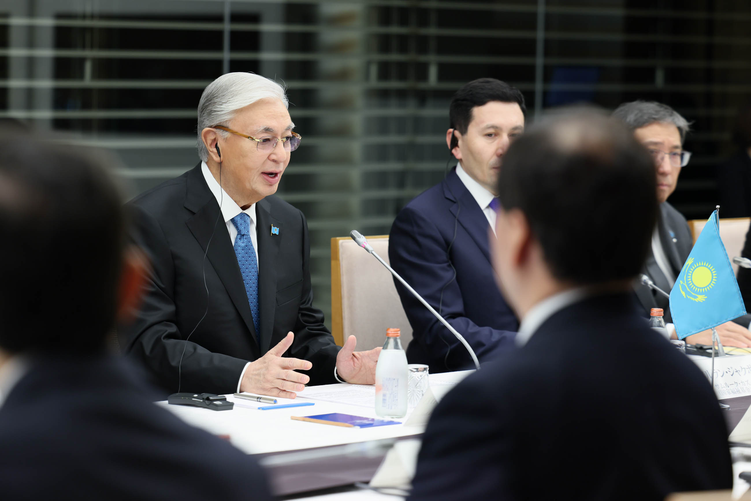 日本哈萨克斯坦首脑会谈9