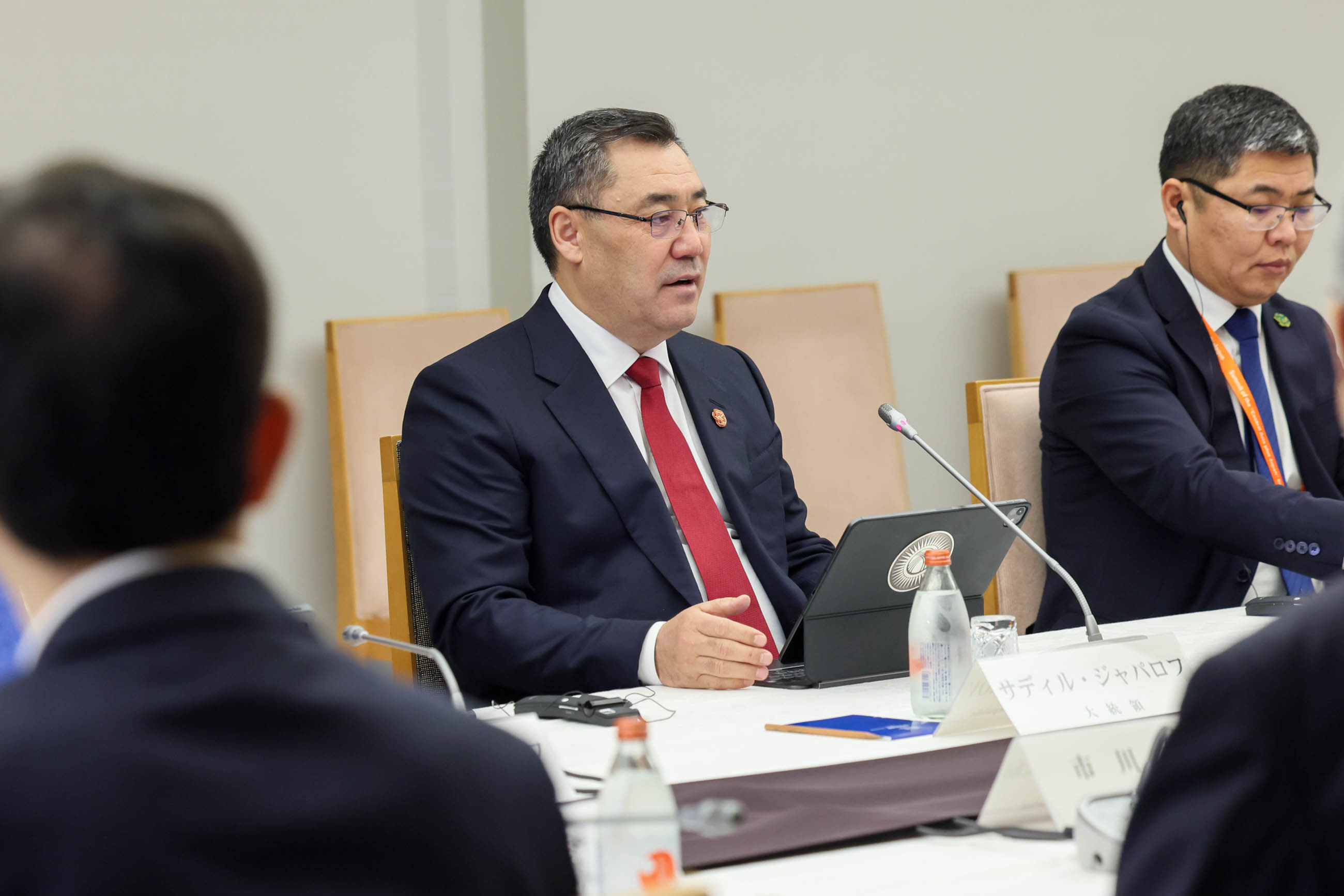 日本吉尔吉斯共和国首脑会谈6