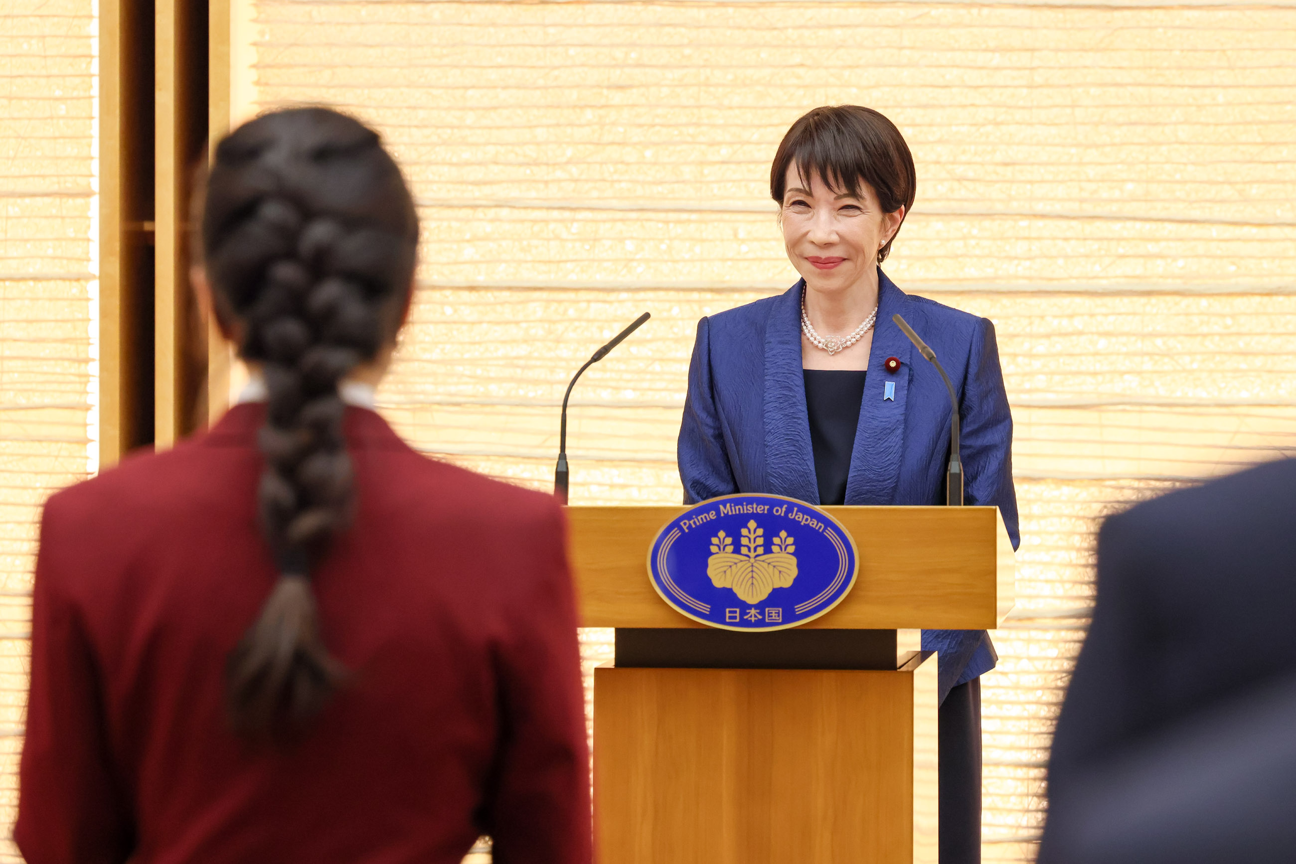 高市首相接受拜会4
