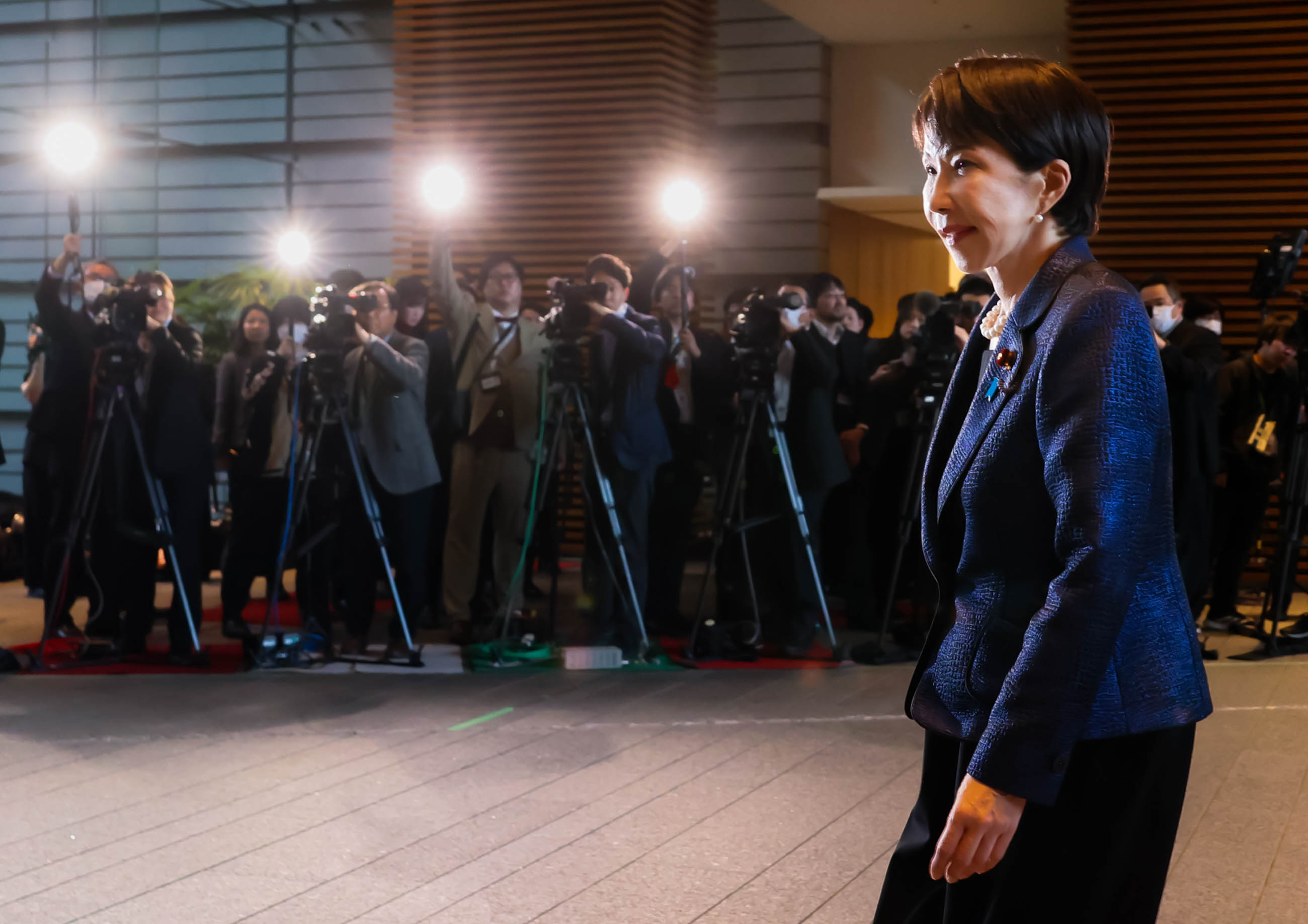 高市首相进入官邸3