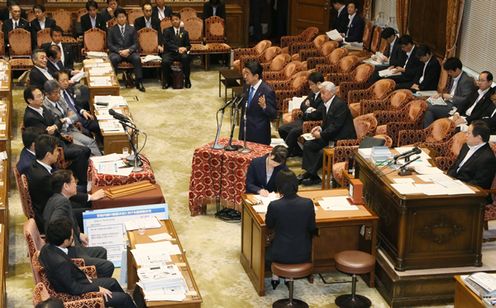 安倍总理出席了众议院有关我国及国际社会和平安全法制的特别委员会。