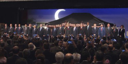 安倍总理出席了在东京都内举行的阿拉伯日本日招待会。